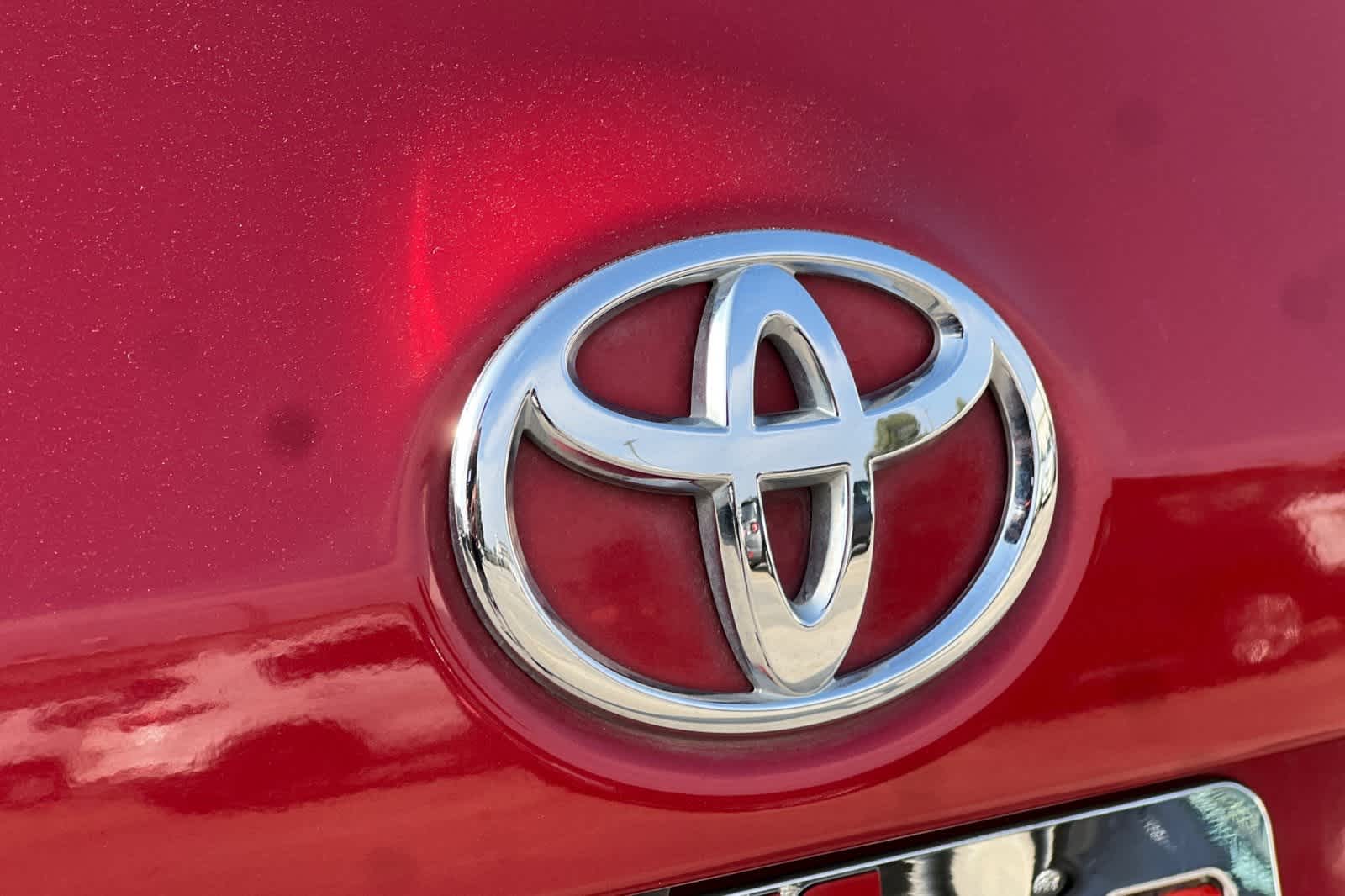 Thumbnail: 2017 Toyota Corolla - 16