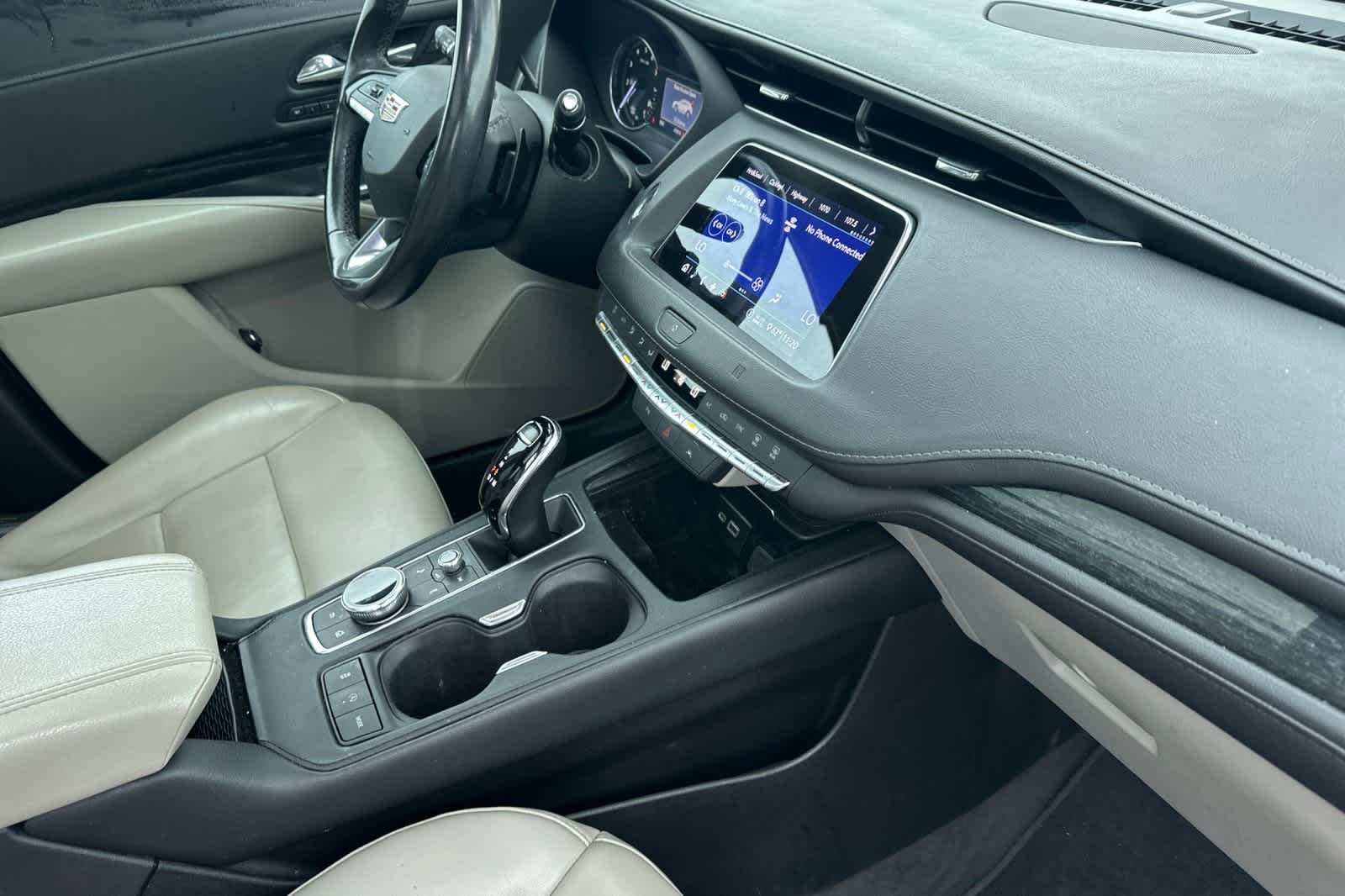 Thumbnail: 2020 Cadillac XT4 - 19