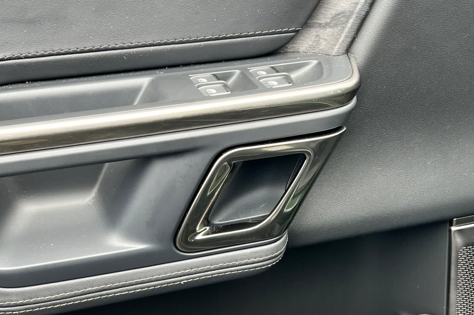 Thumbnail: 2022 Rivian R1T - 15