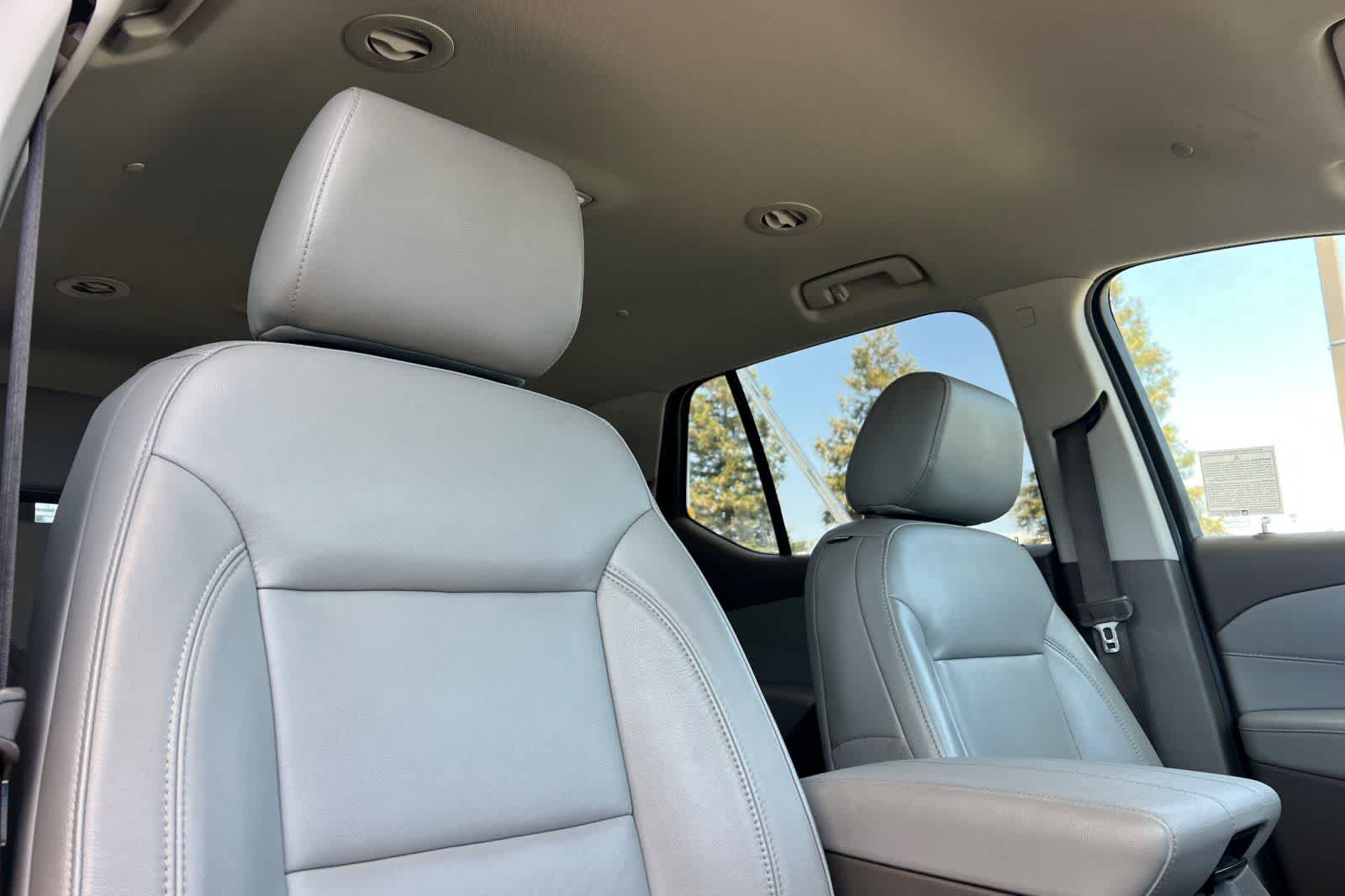 Thumbnail: 2020 Chevrolet Traverse - 20