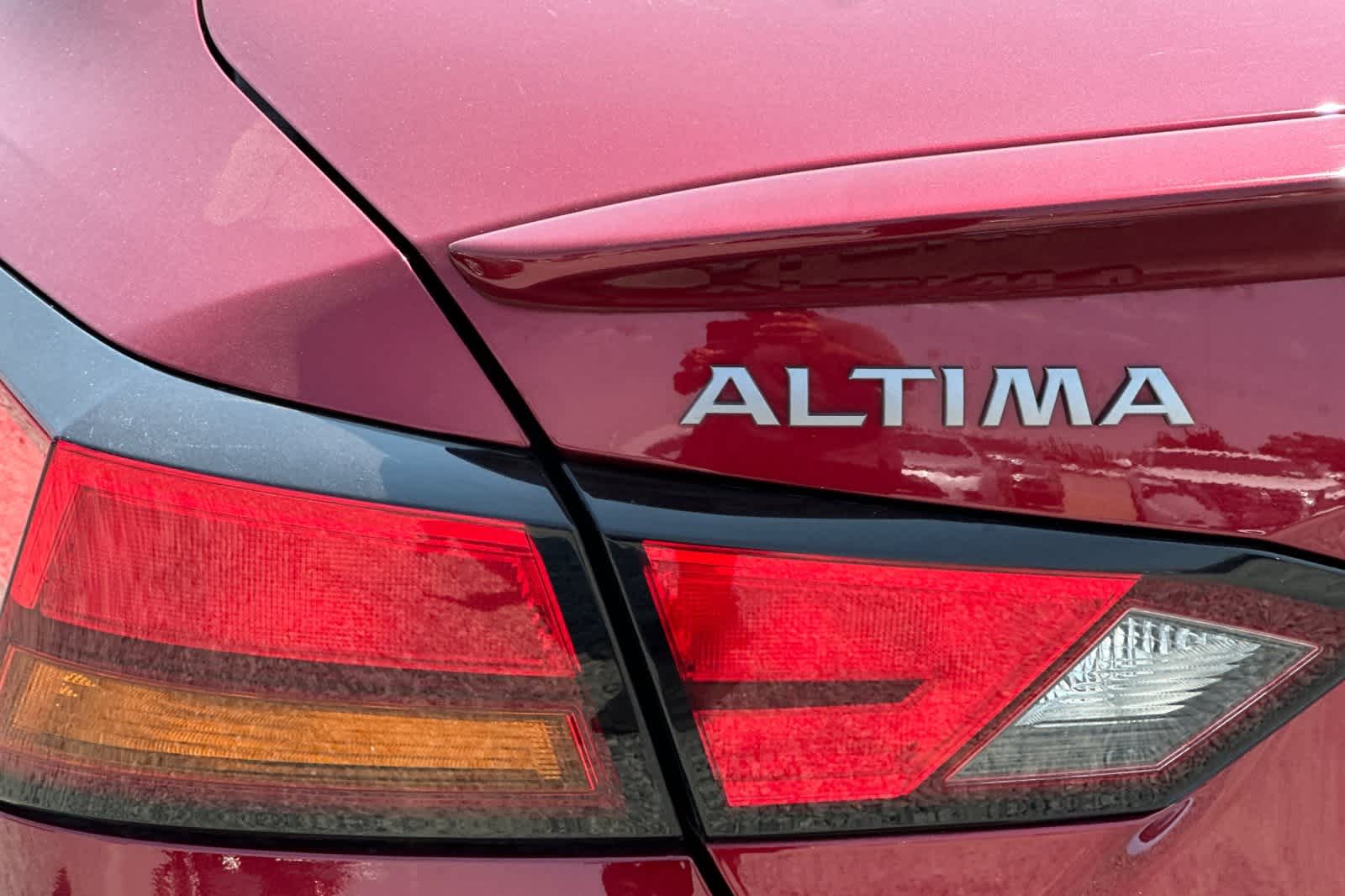 Thumbnail: 2023 Nissan Altima - 7