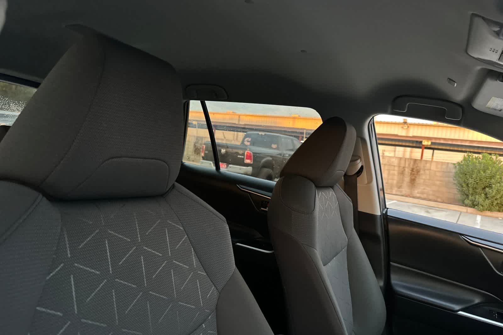 Thumbnail: 2025 Toyota RAV4 - 20