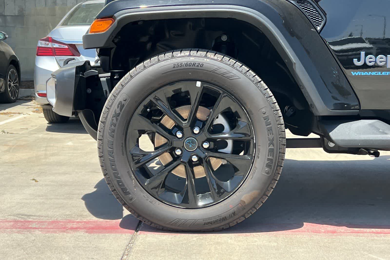 Thumbnail: 2025 Jeep Wrangler - 12