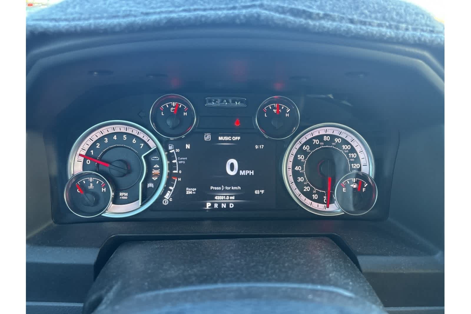 Thumbnail: 2019 RAM 1500 Classic - 19