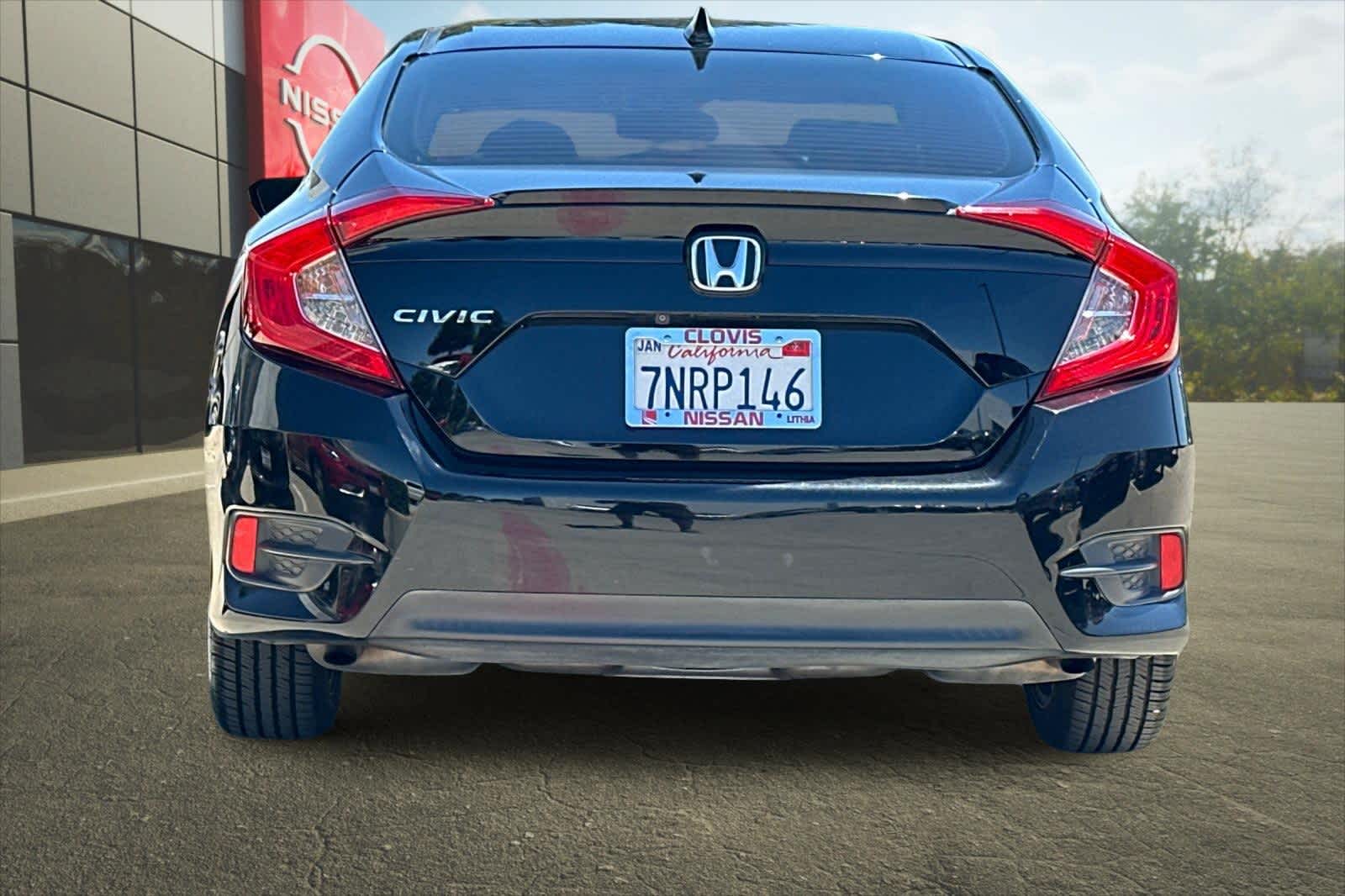 Thumbnail: 2016 Honda Civic - 8