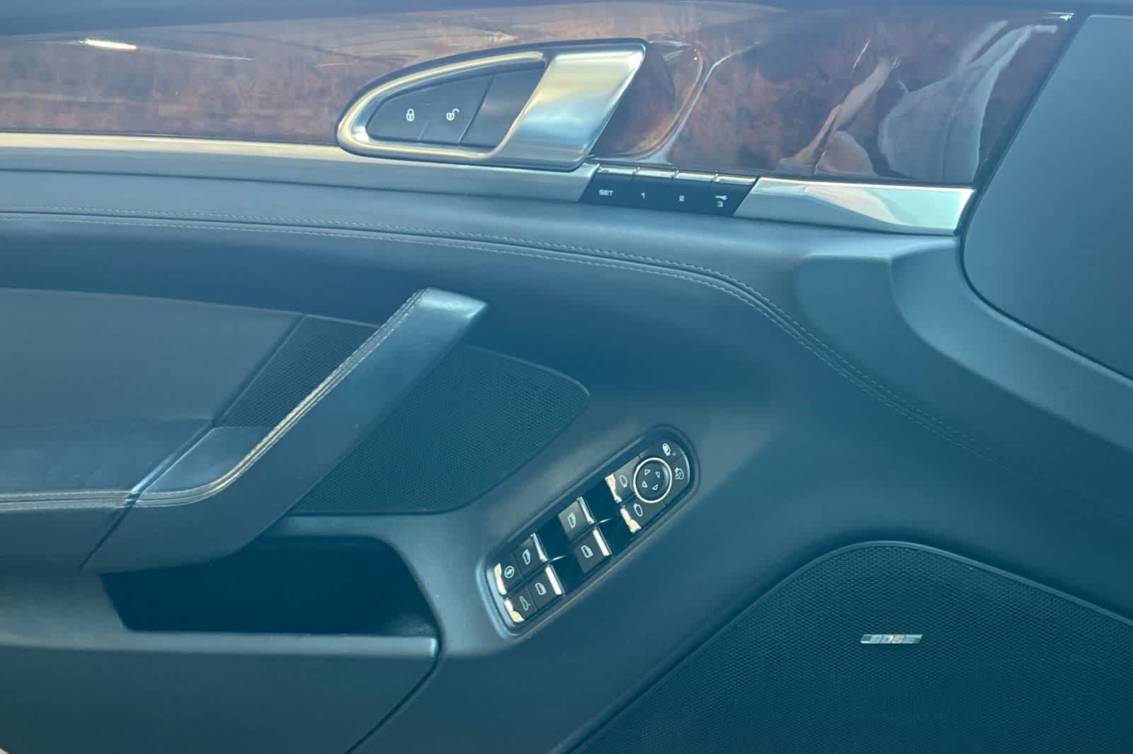 Thumbnail: 2013 Porsche Panamera - 15