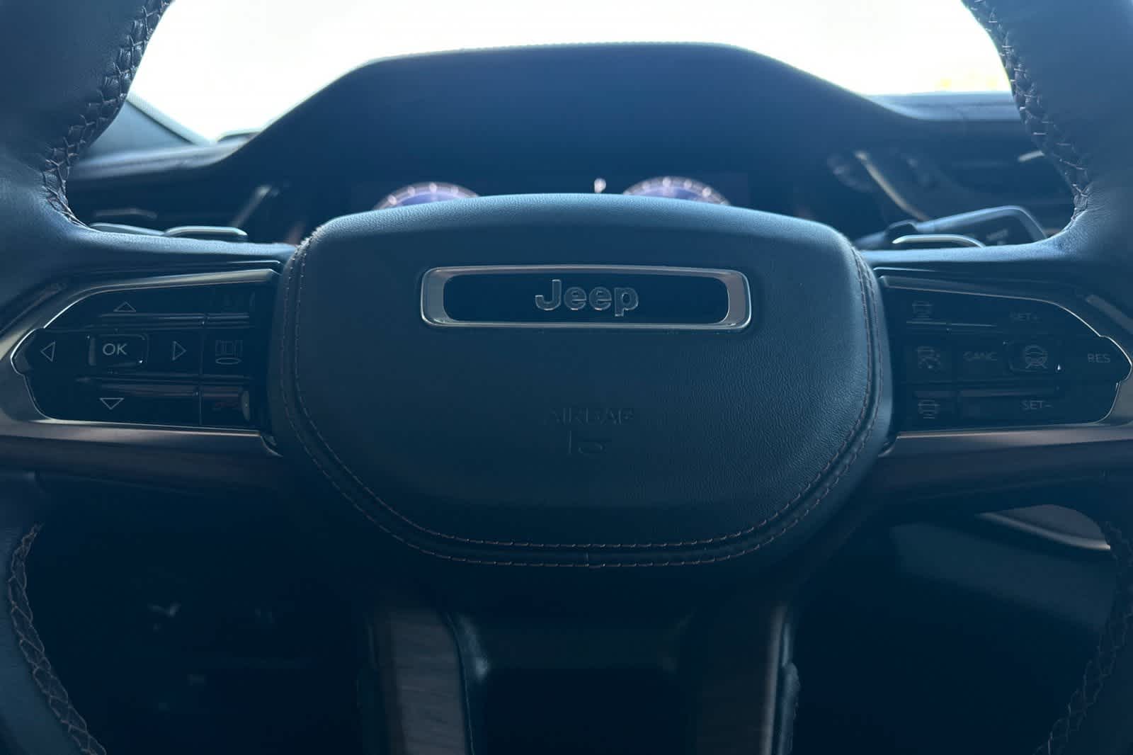 Thumbnail: 2023 Jeep Grand Cherokee - 26