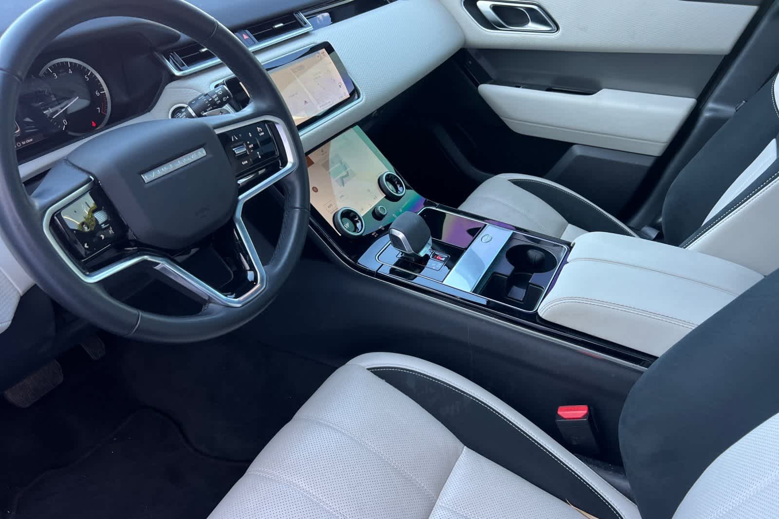 Thumbnail: 2023 Land Rover Range Rover Velar - 14