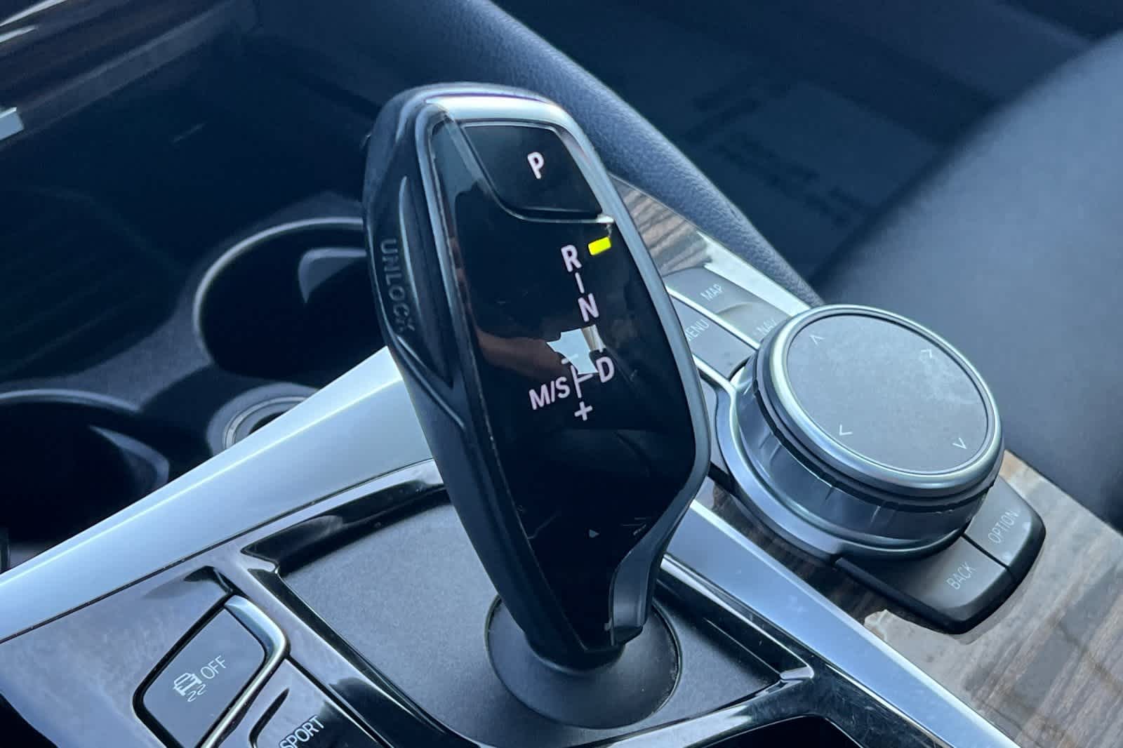 Thumbnail: 2020 BMW 5 Series - 27