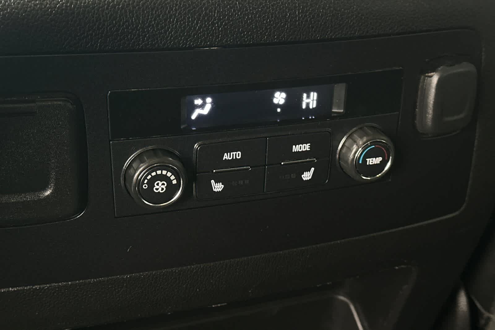 Thumbnail: 2015 GMC Yukon - 15