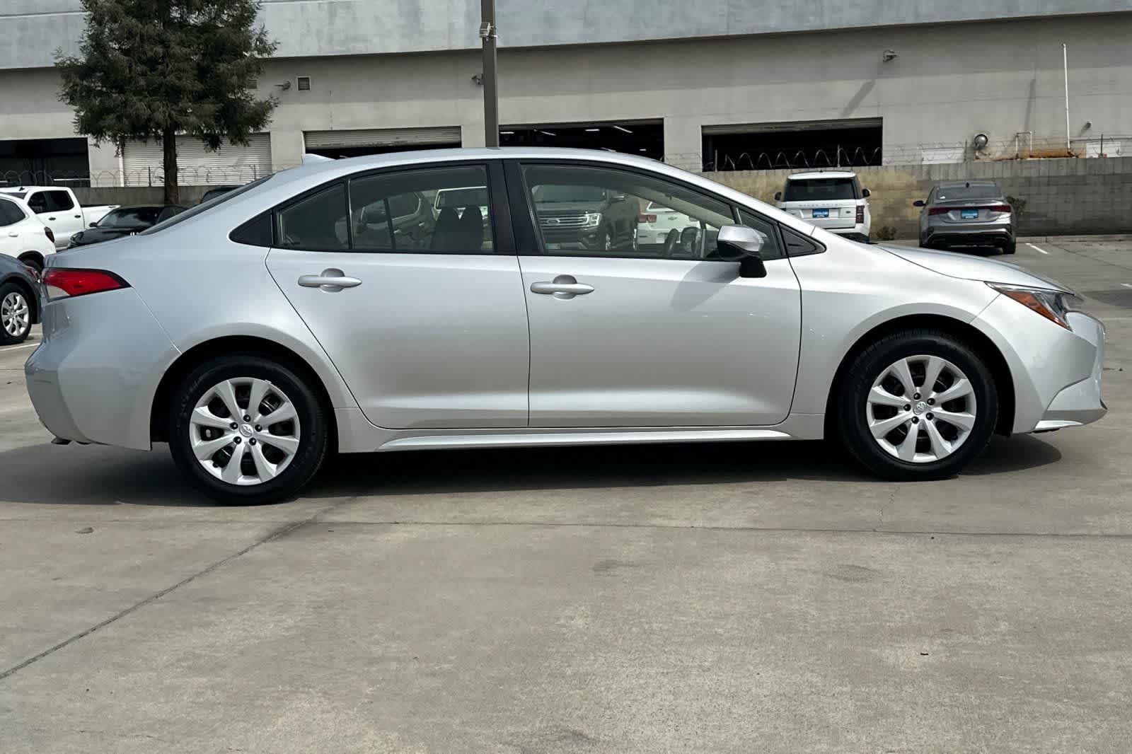 Thumbnail: 2021 Toyota Corolla - 9