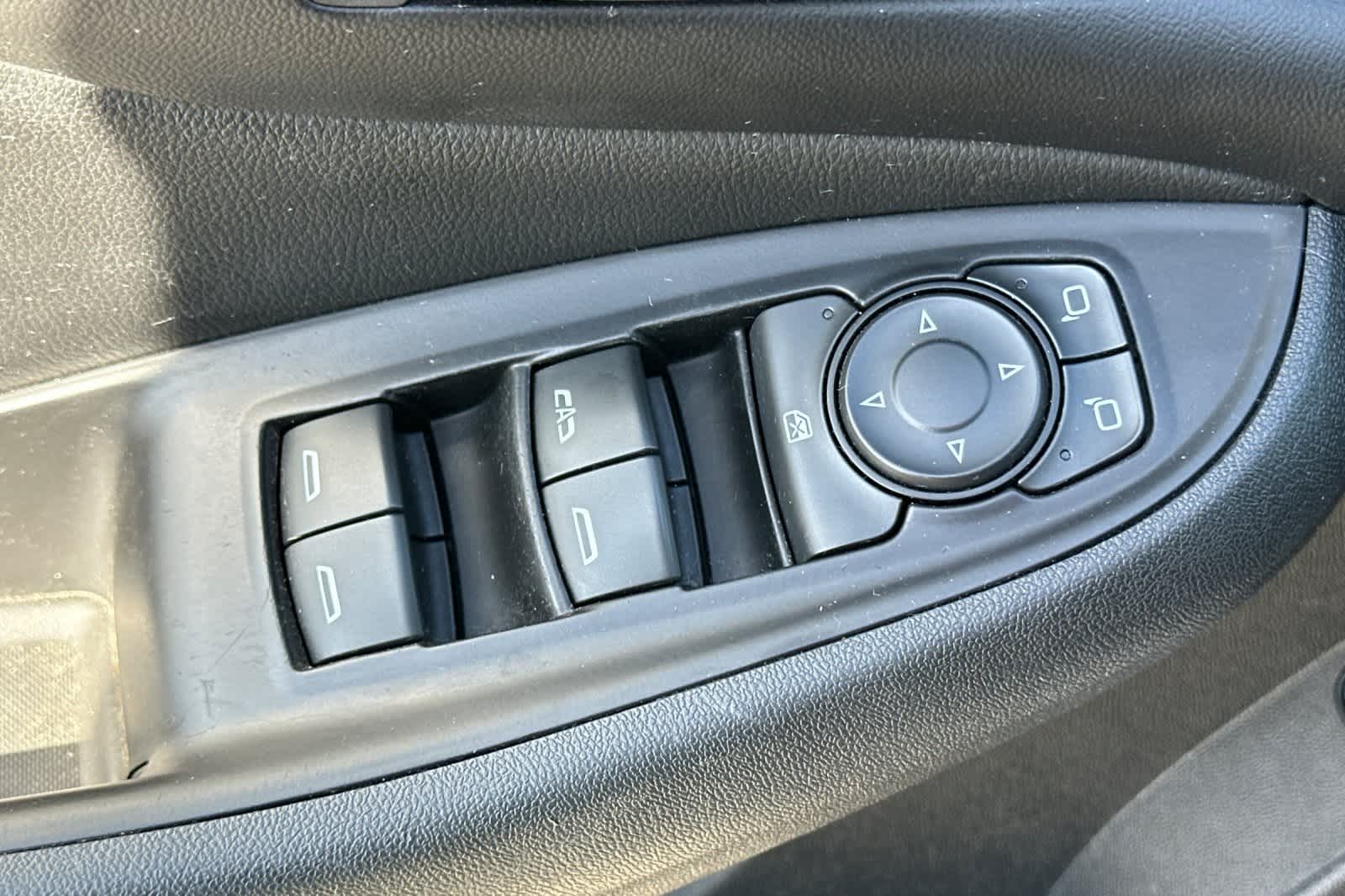 Thumbnail: 2018 Chevrolet Volt - 16