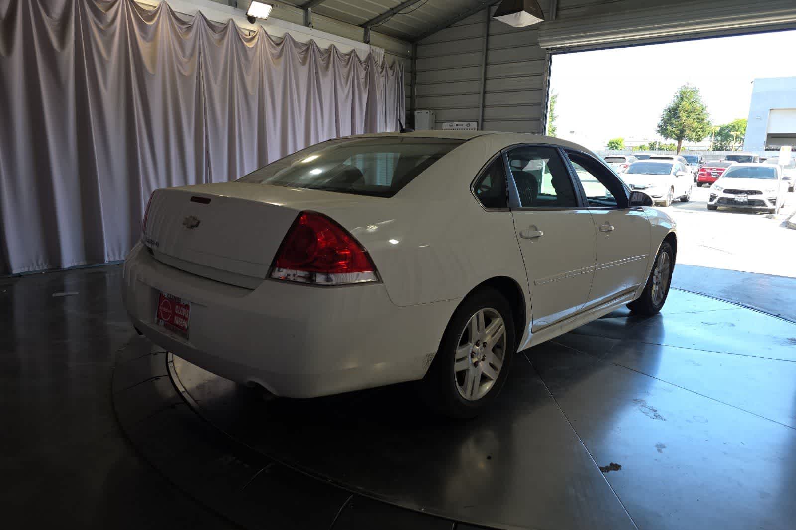 Thumbnail: 2013 Chevrolet Impala - 3