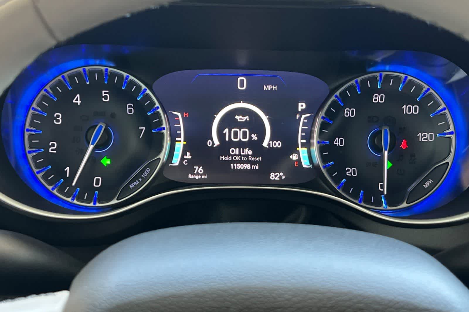 Thumbnail: 2020 Chrysler Pacifica - 34