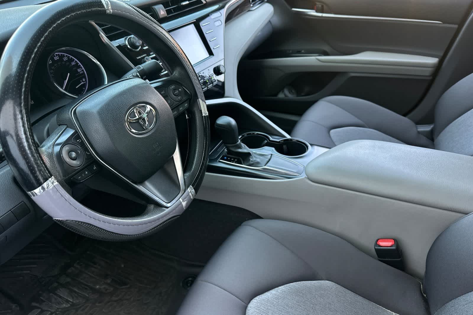 Thumbnail: 2020 Toyota Camry - 14