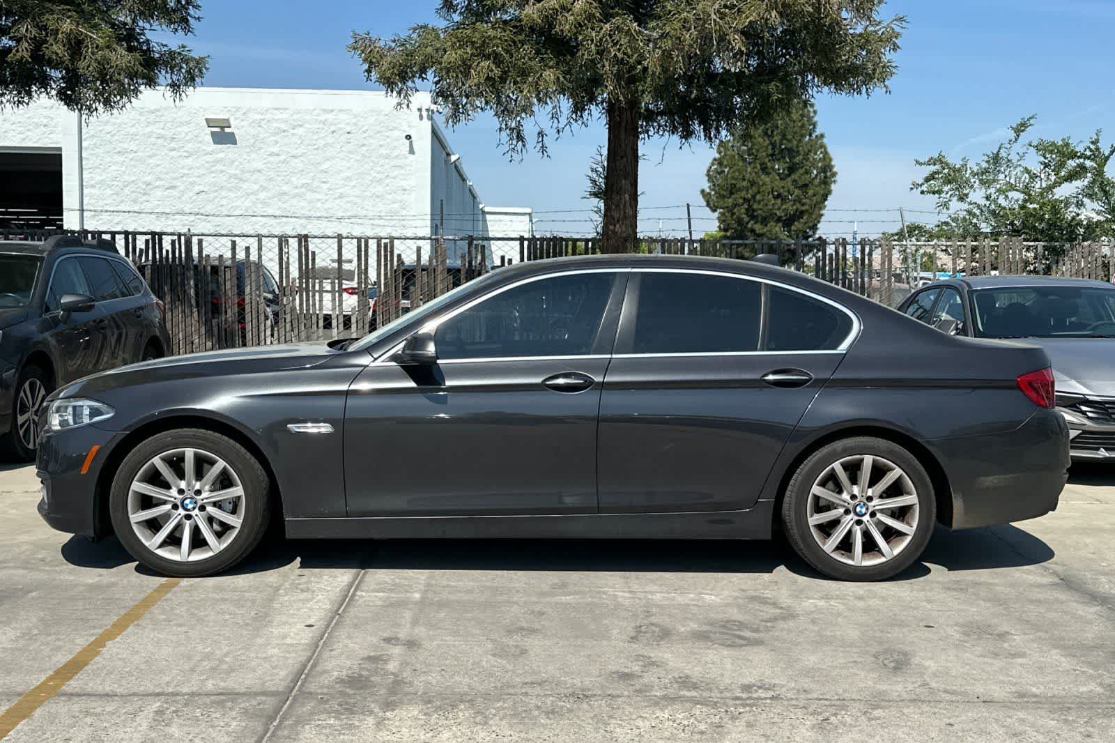 Thumbnail: 2015 BMW 5 Series - 6