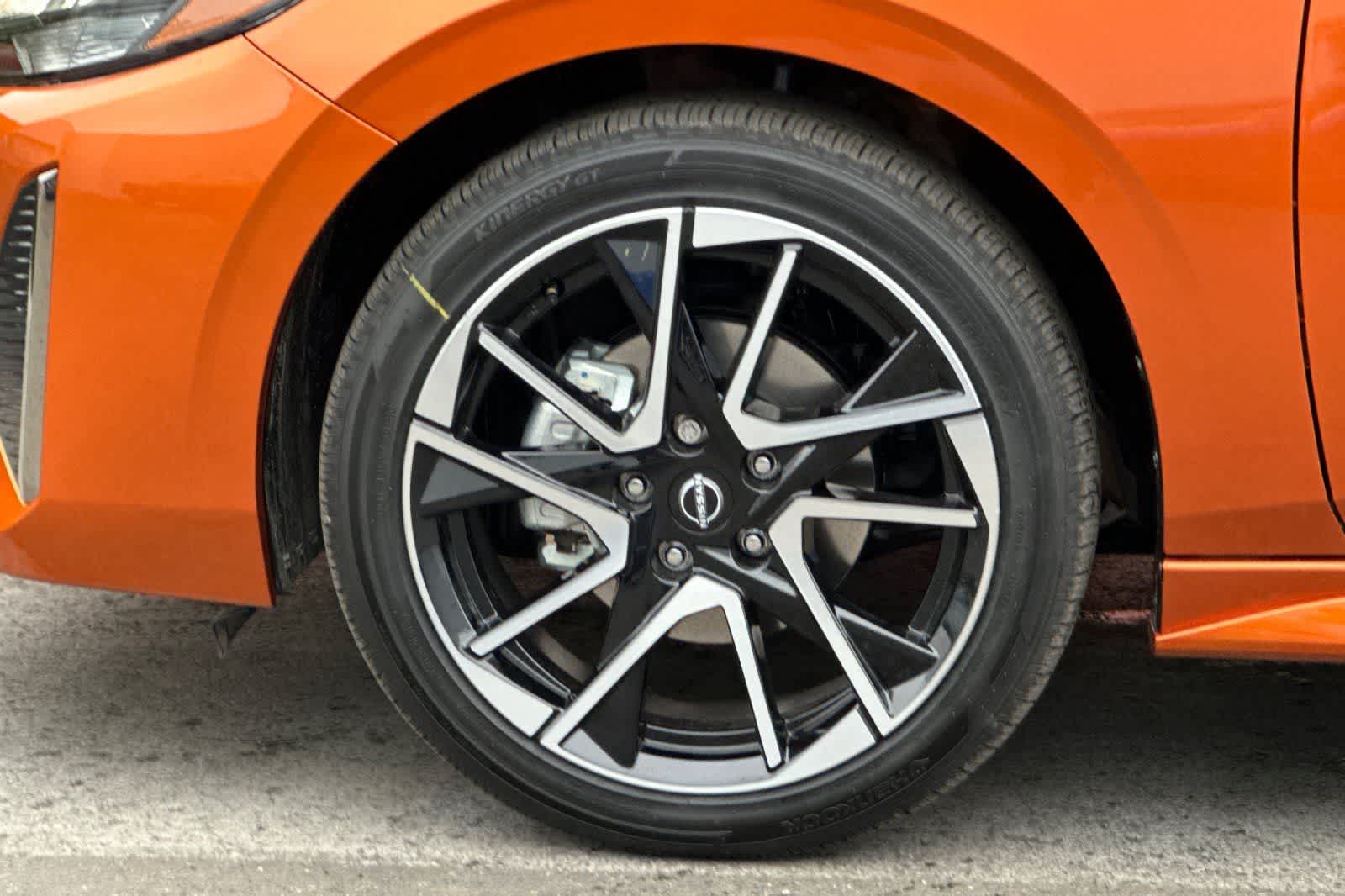 Thumbnail: 2025 Nissan Sentra - 25