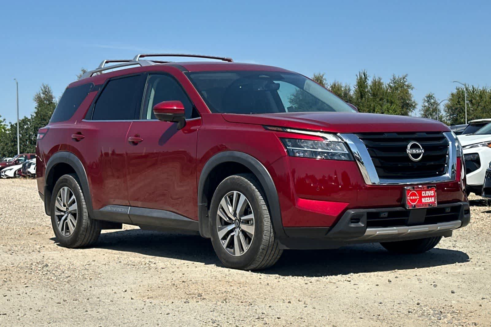 Thumbnail: 2023 Nissan Pathfinder - 10
