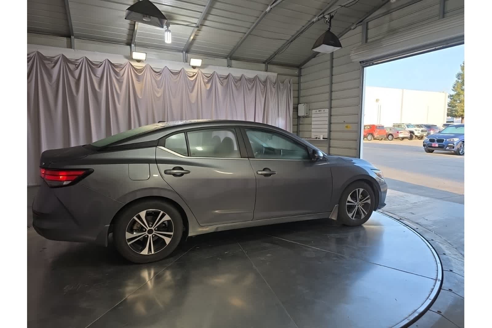 Thumbnail: 2021 Nissan Sentra - 11