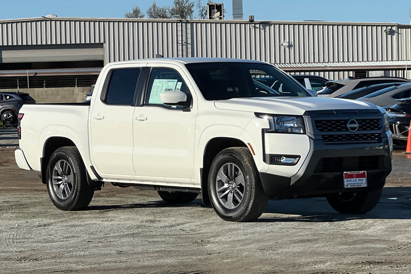 2025 Nissan Frontier SV 9