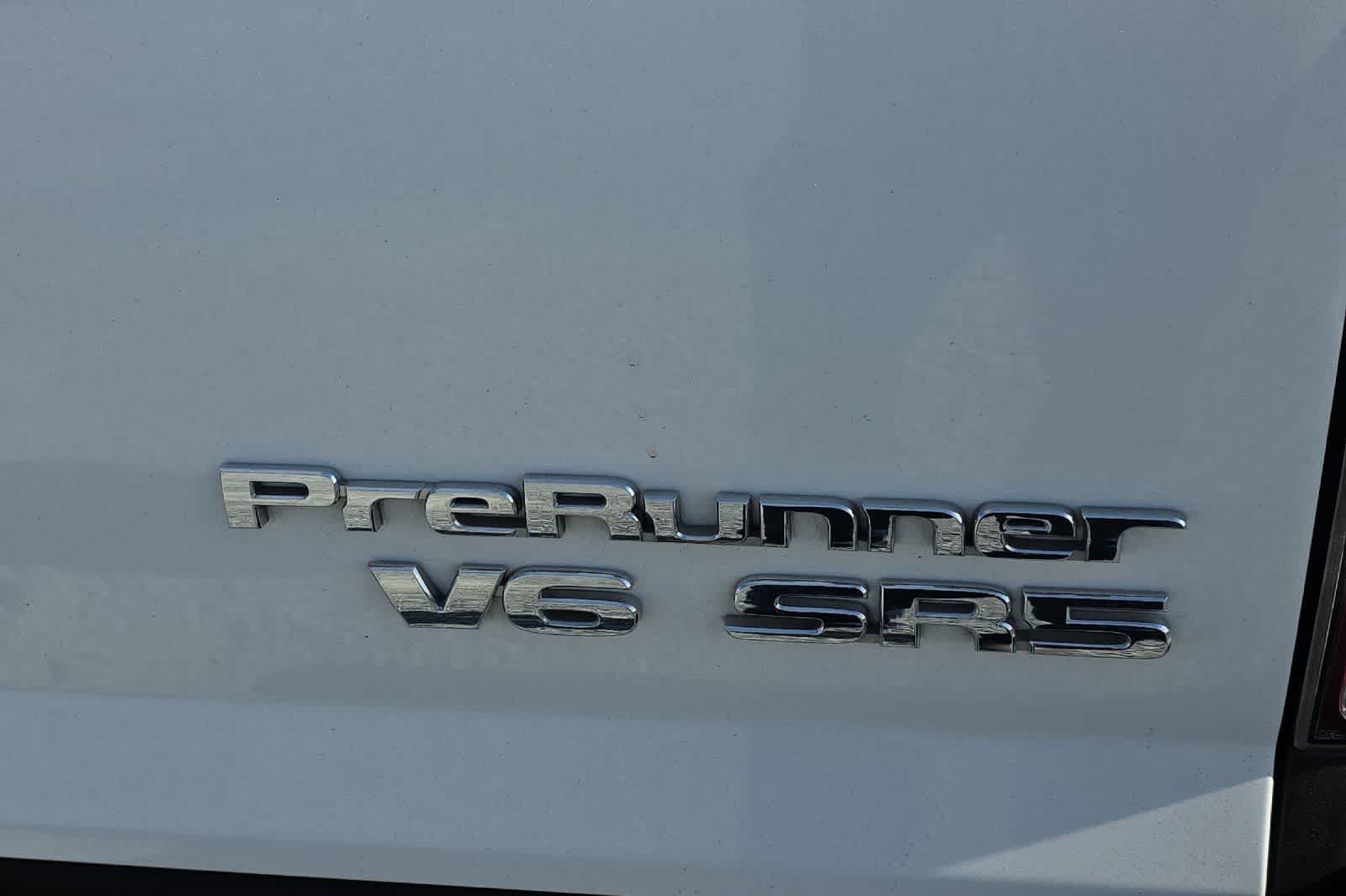 Thumbnail: 2014 Toyota Tacoma - 13