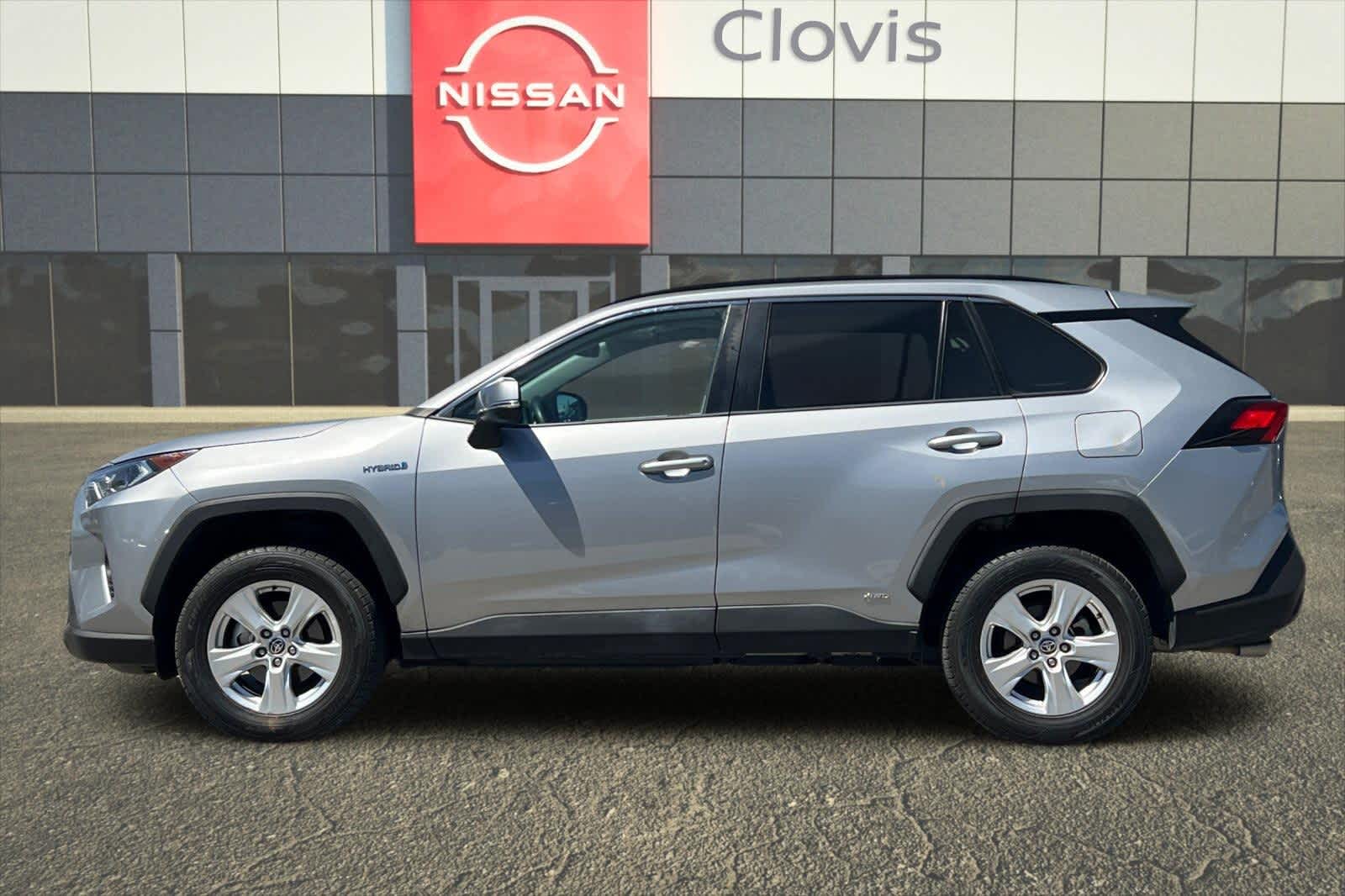 Thumbnail: 2021 Toyota RAV4 - 6