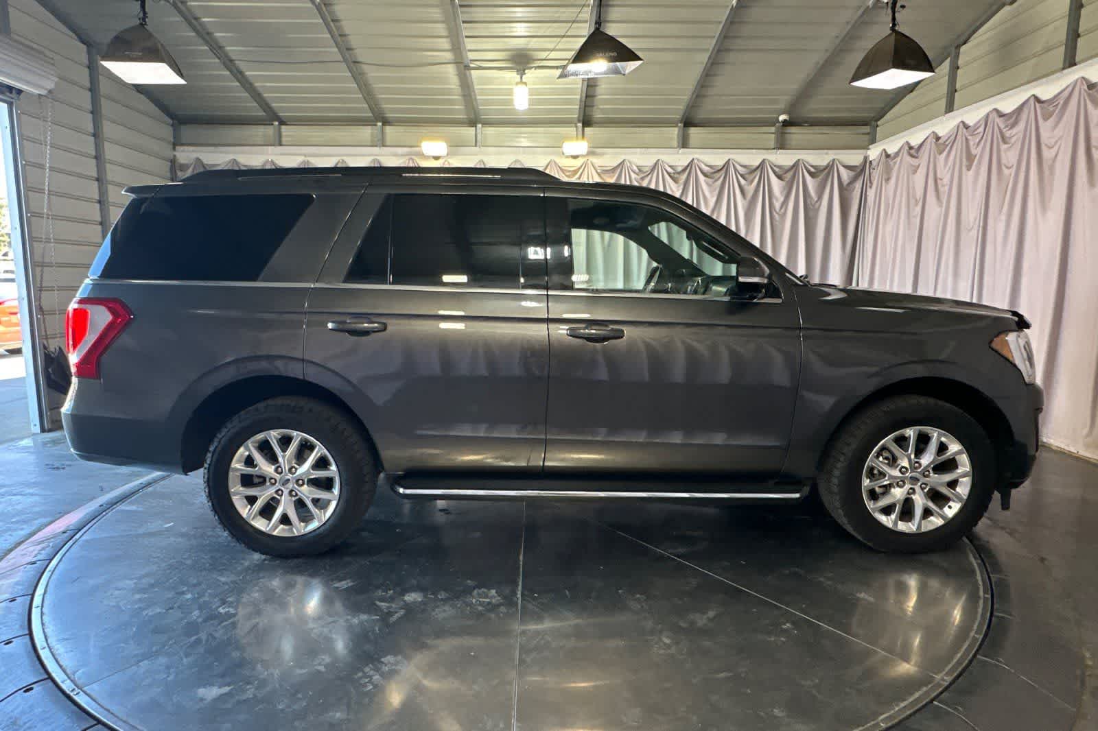 Thumbnail: 2020 Ford Expedition - 9