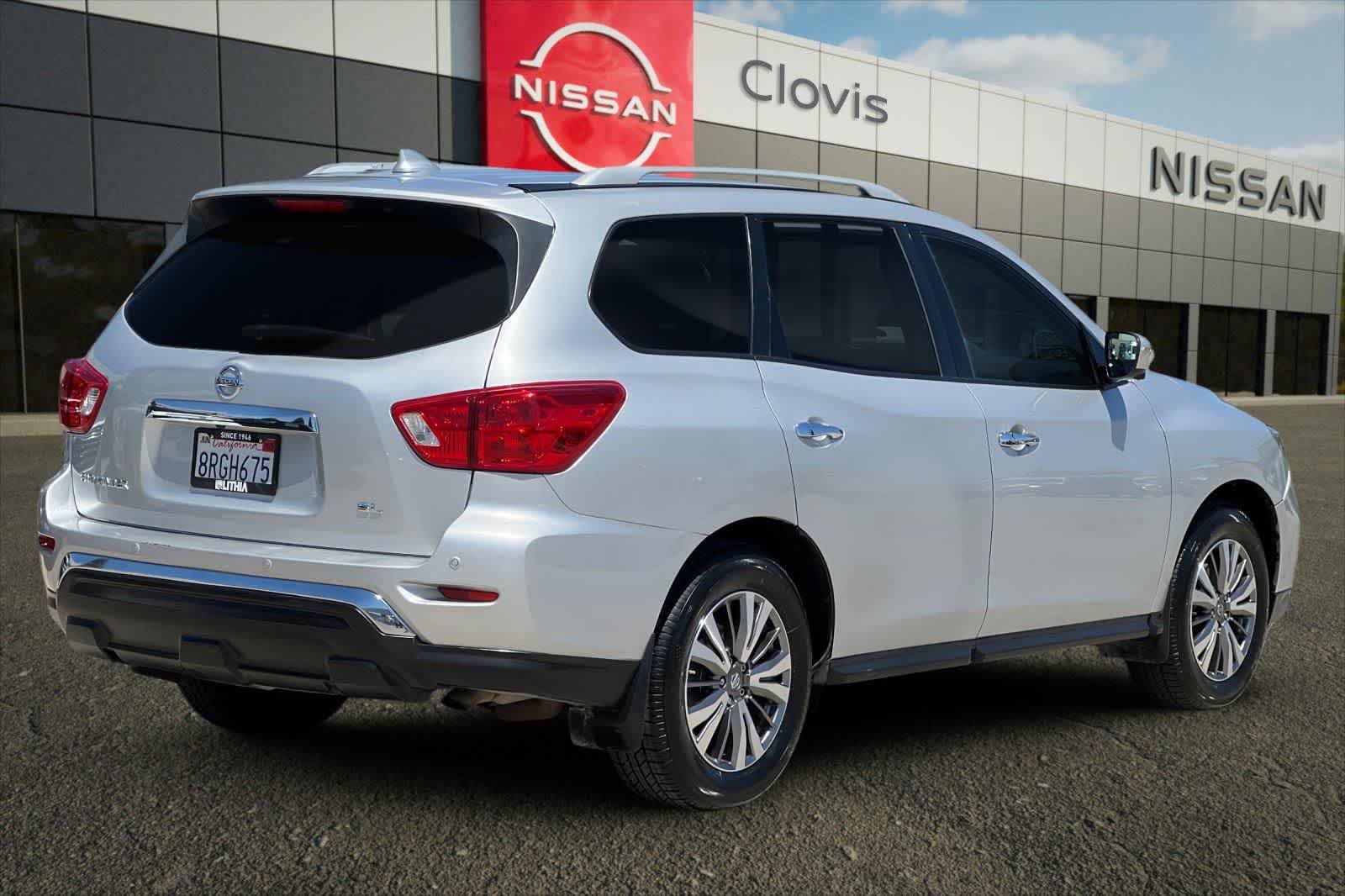 Thumbnail: 2020 Nissan Pathfinder - 2