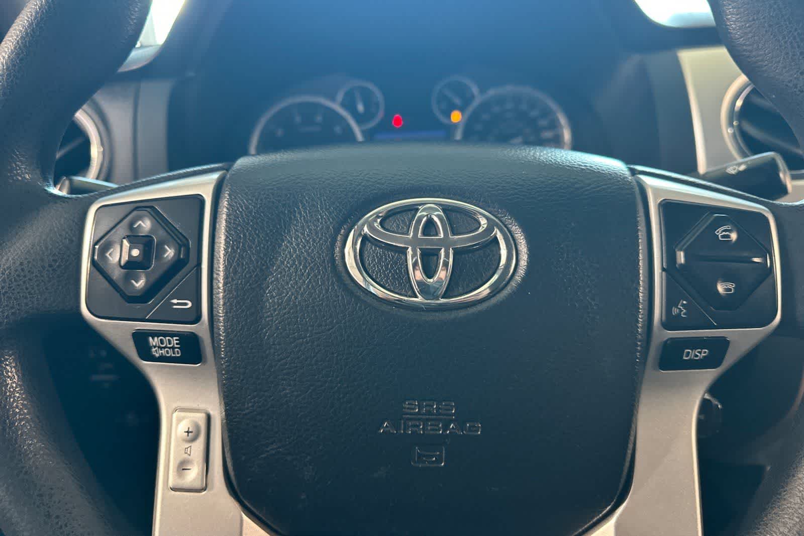 Thumbnail: 2014 Toyota Tundra - 28