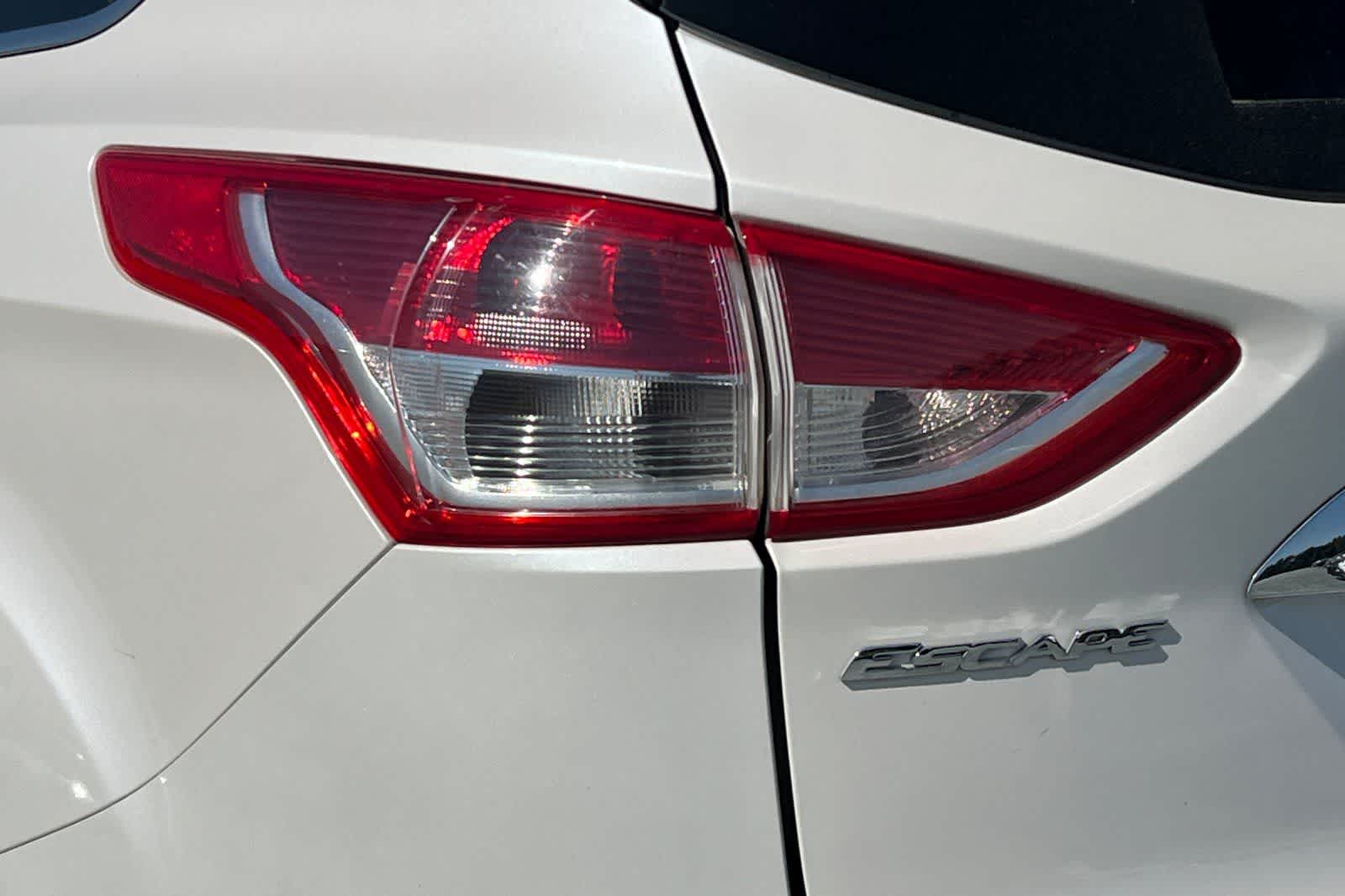 Thumbnail: 2014 Ford Escape - 13
