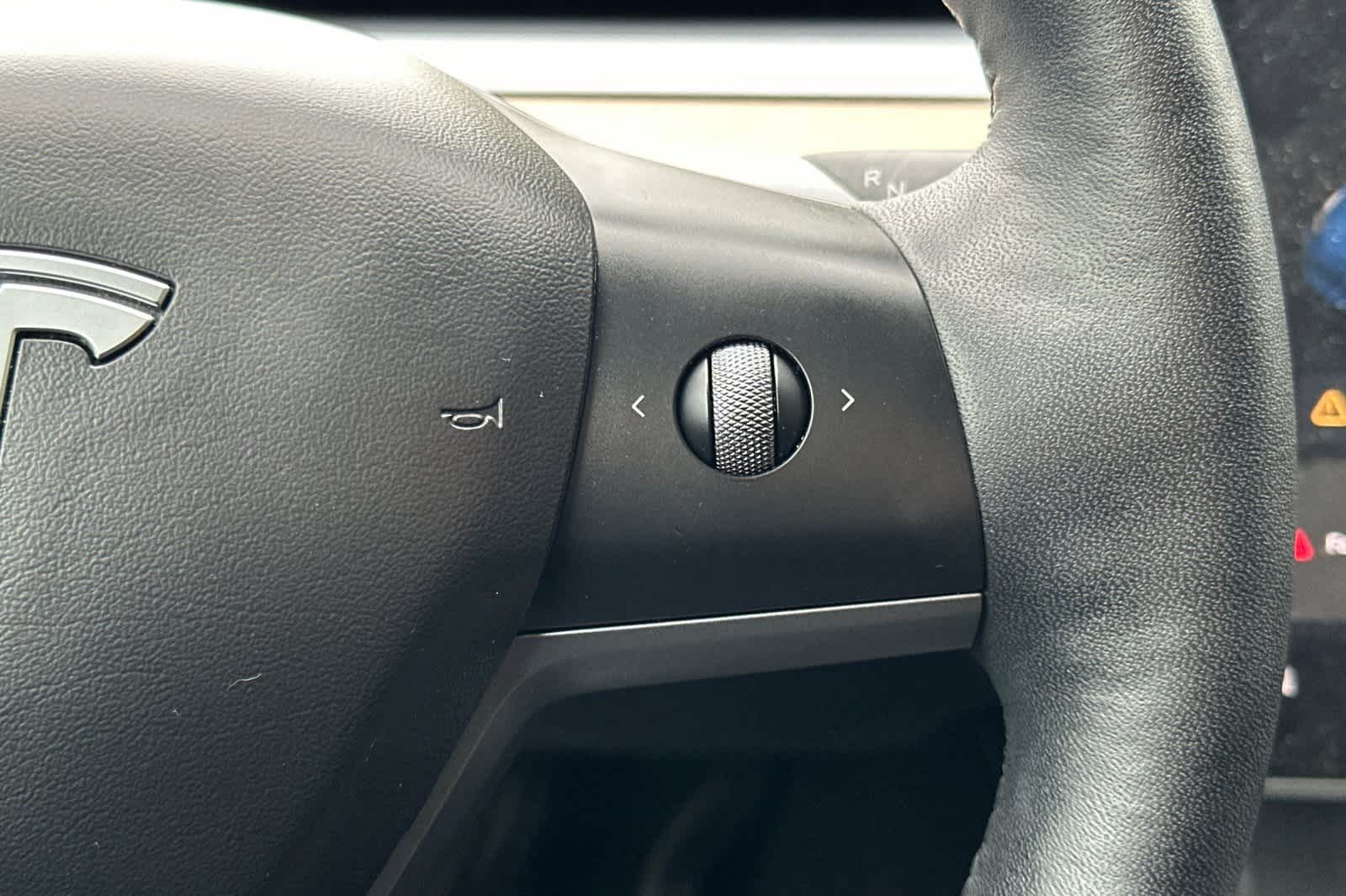 Thumbnail: 2022 Tesla Model Y - 30