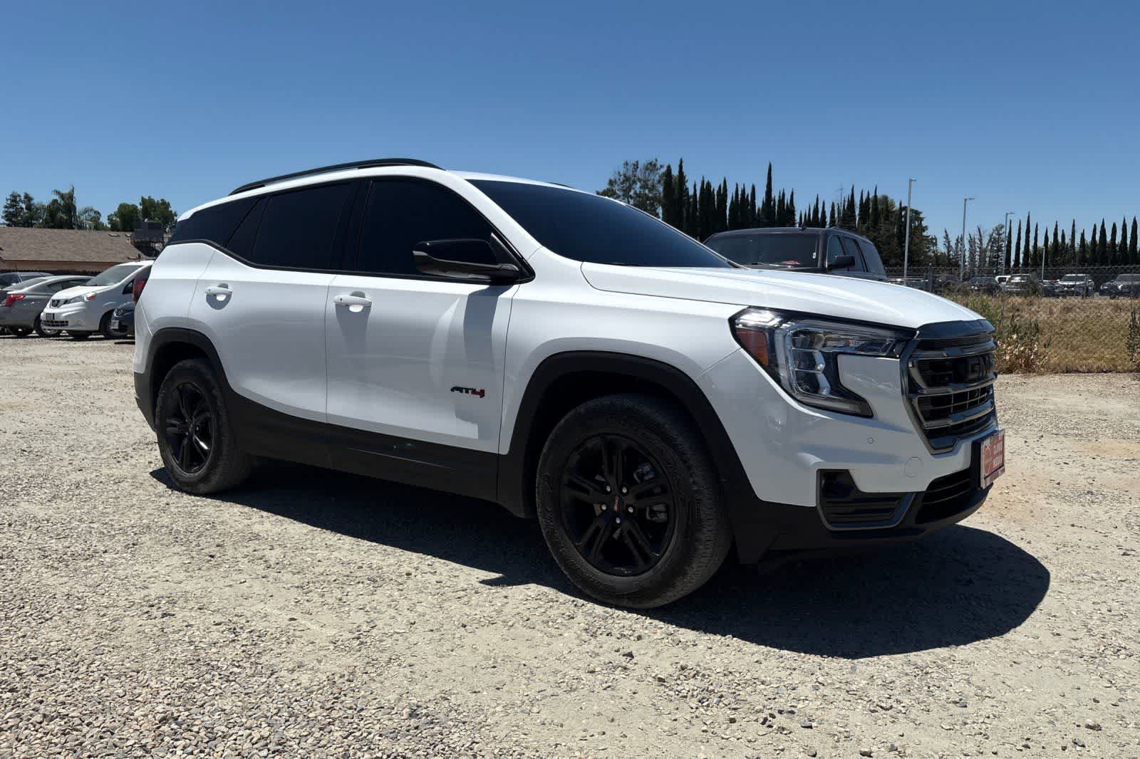 Thumbnail: 2024 GMC Terrain - 10