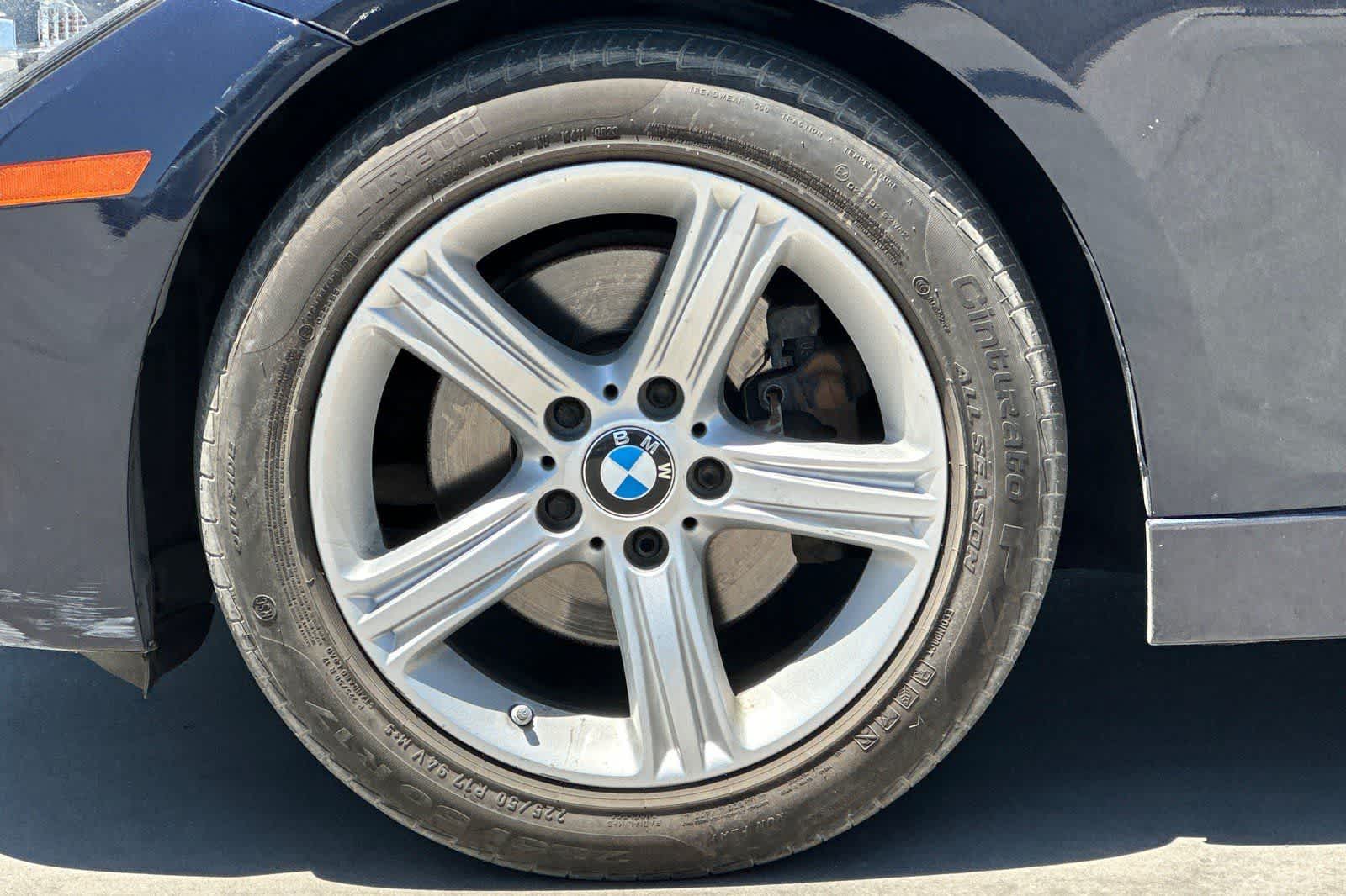 Thumbnail: 2013 BMW 3 Series - 22