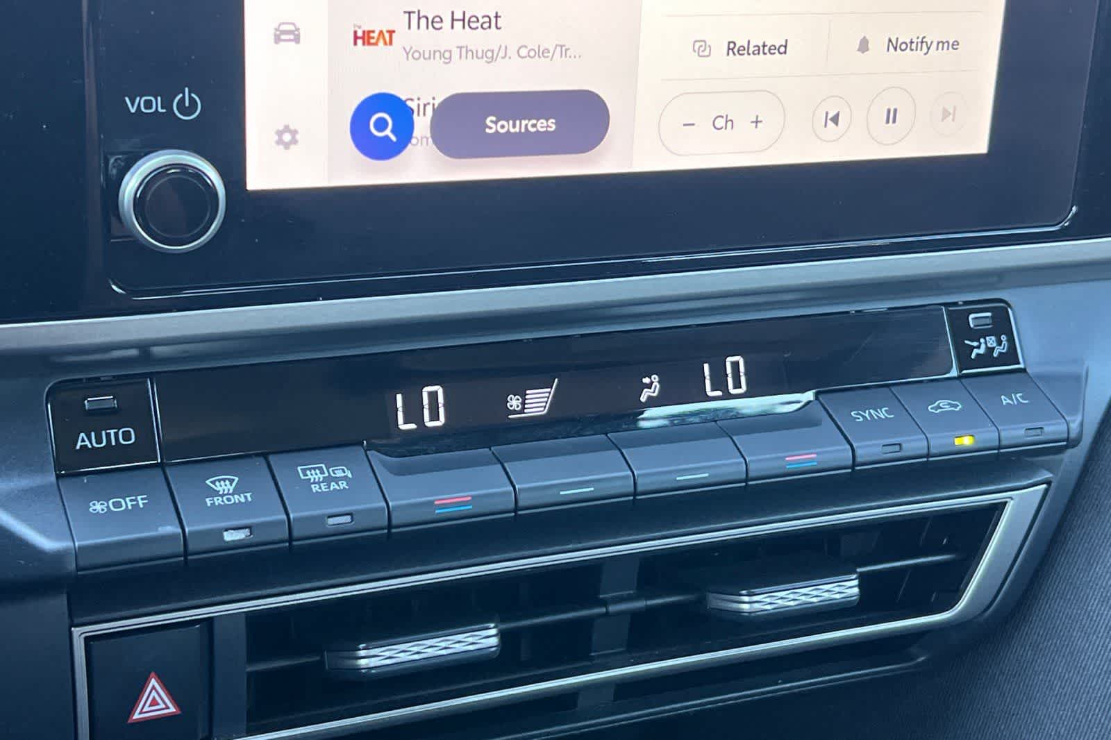 Thumbnail: 2025 Toyota Camry - 20