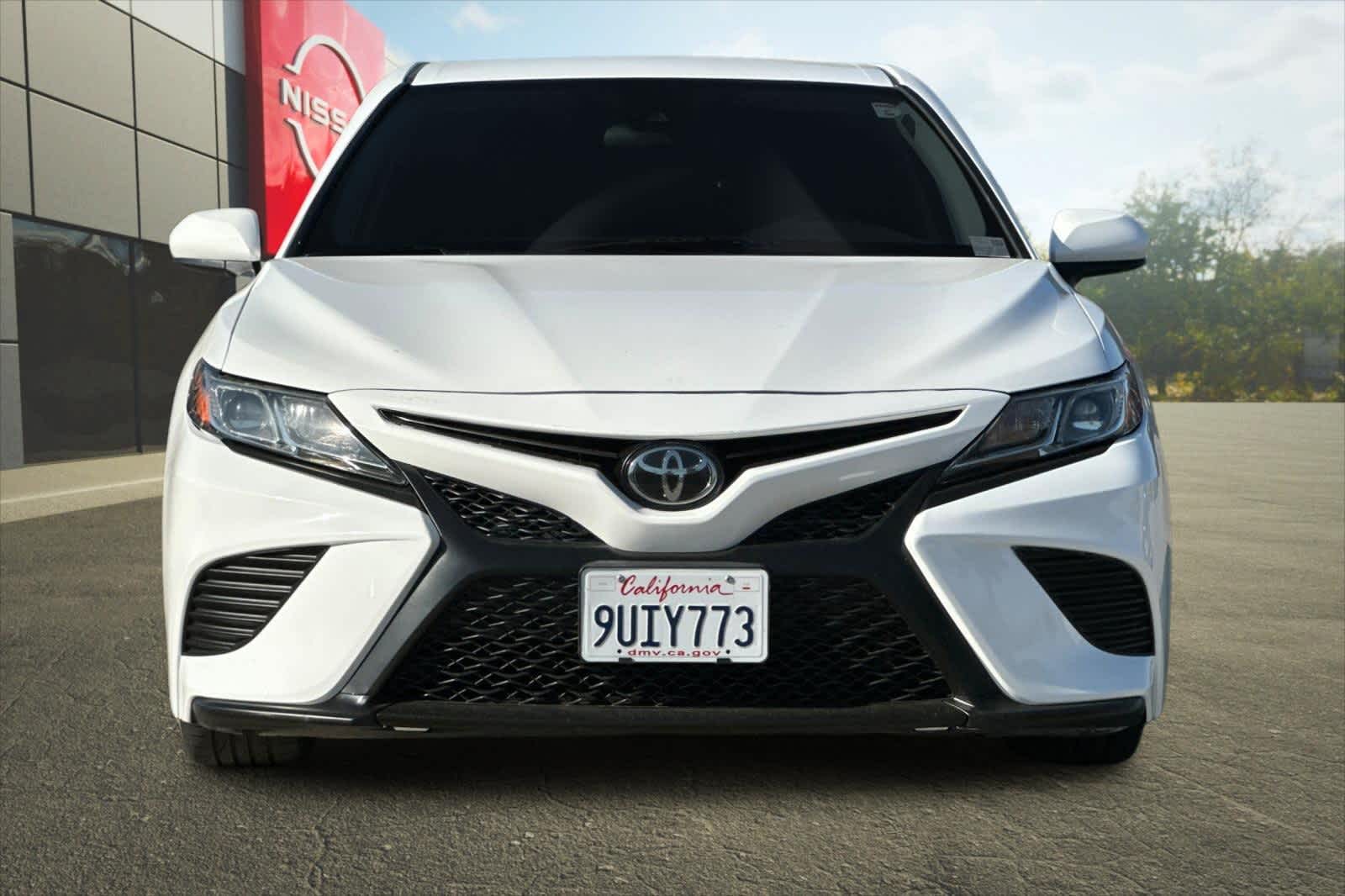 Thumbnail: 2019 Toyota Camry - 10