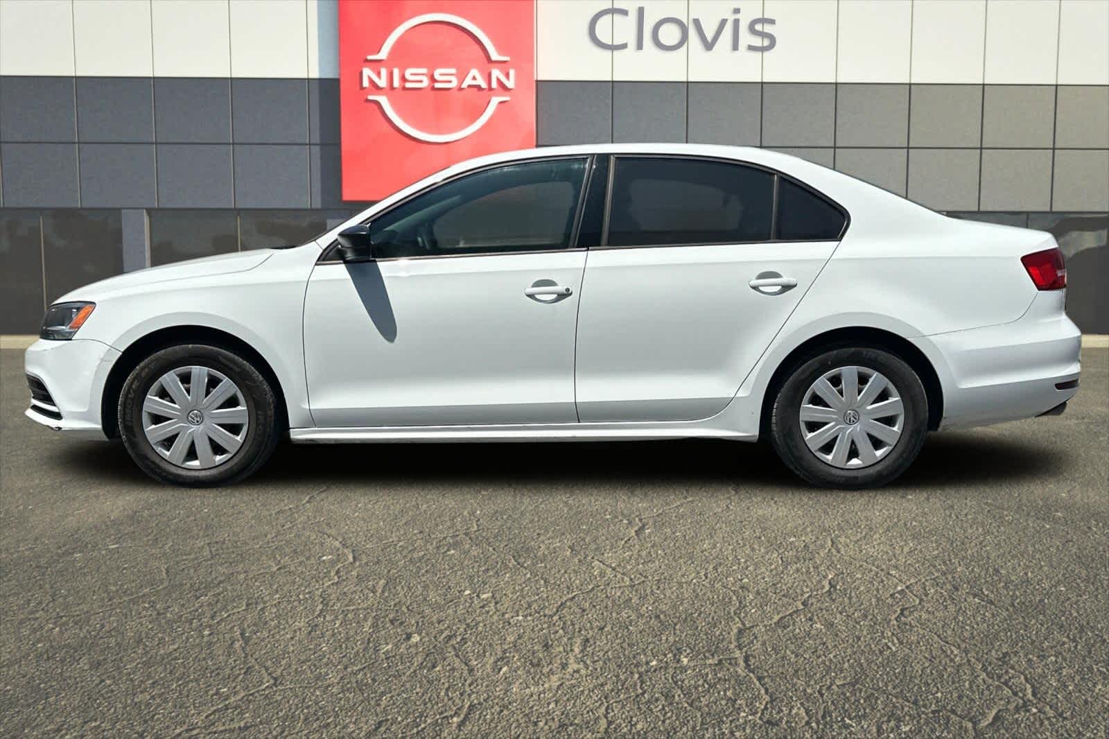 Thumbnail: 2015 Volkswagen Jetta - 6
