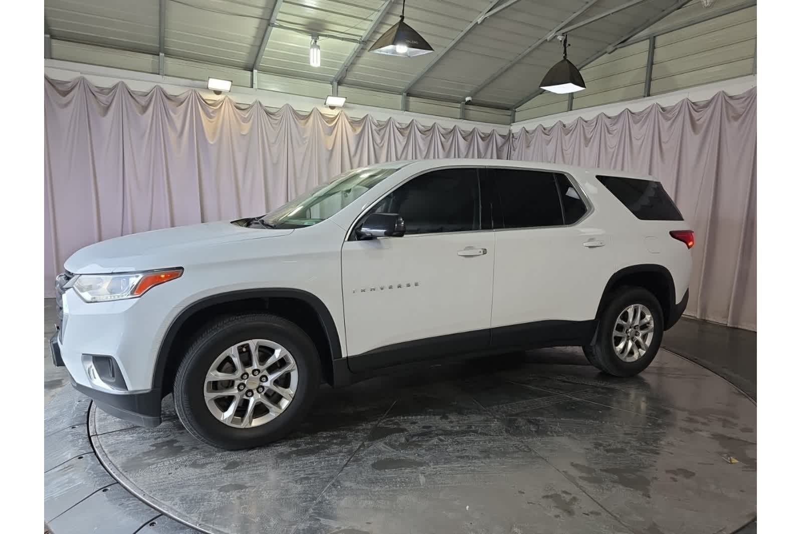 Thumbnail: 2020 Chevrolet Traverse - 4