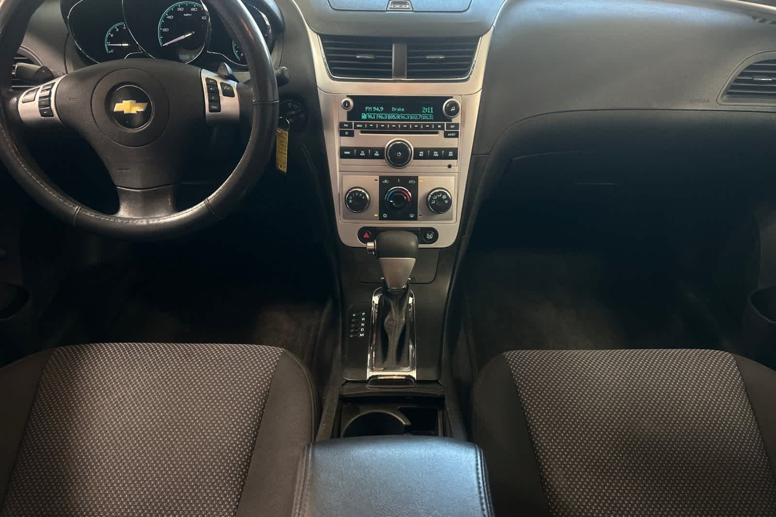 Thumbnail: 2010 Chevrolet Malibu - 4