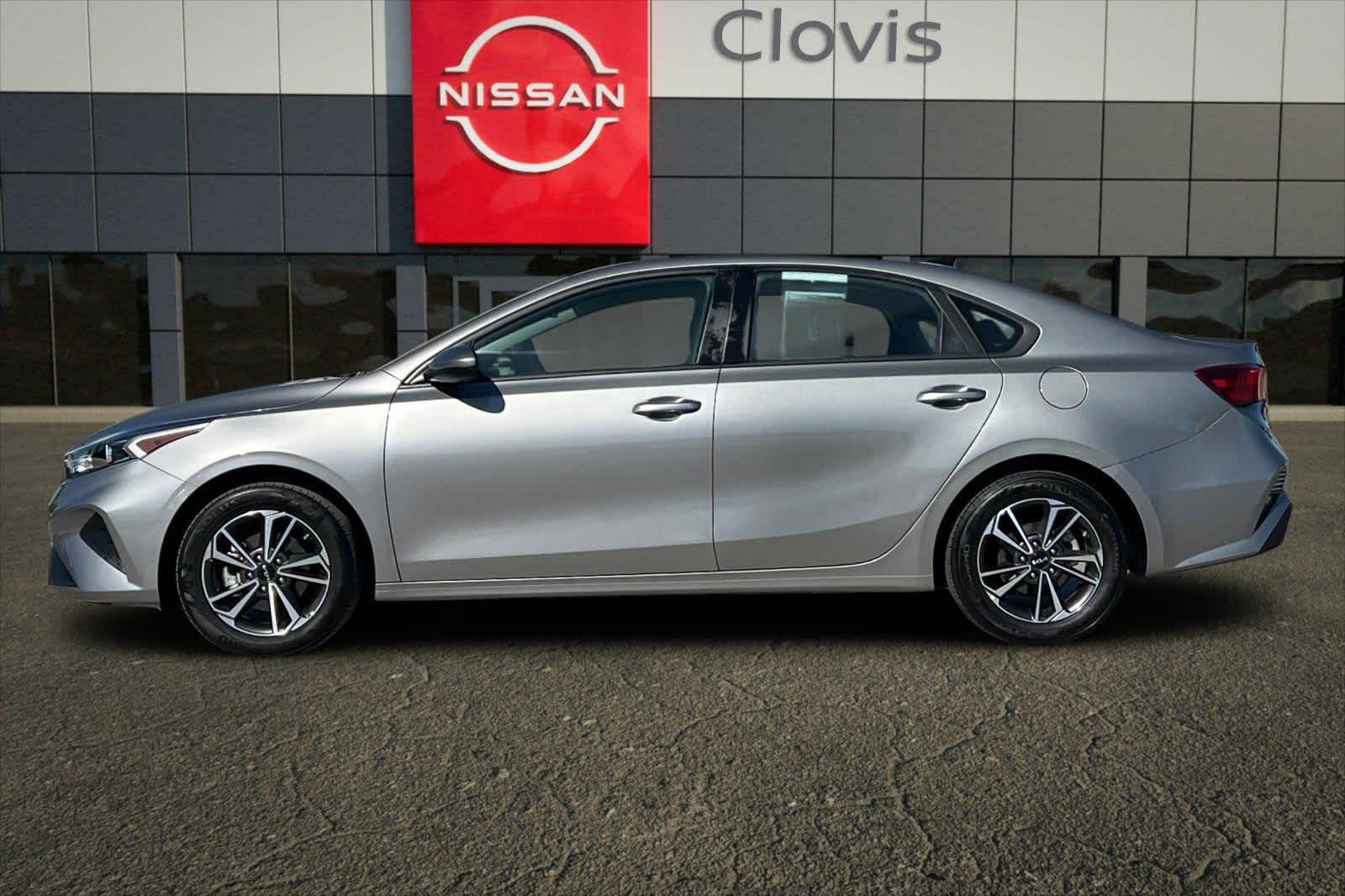 Thumbnail: 2023 Kia Forte - 6