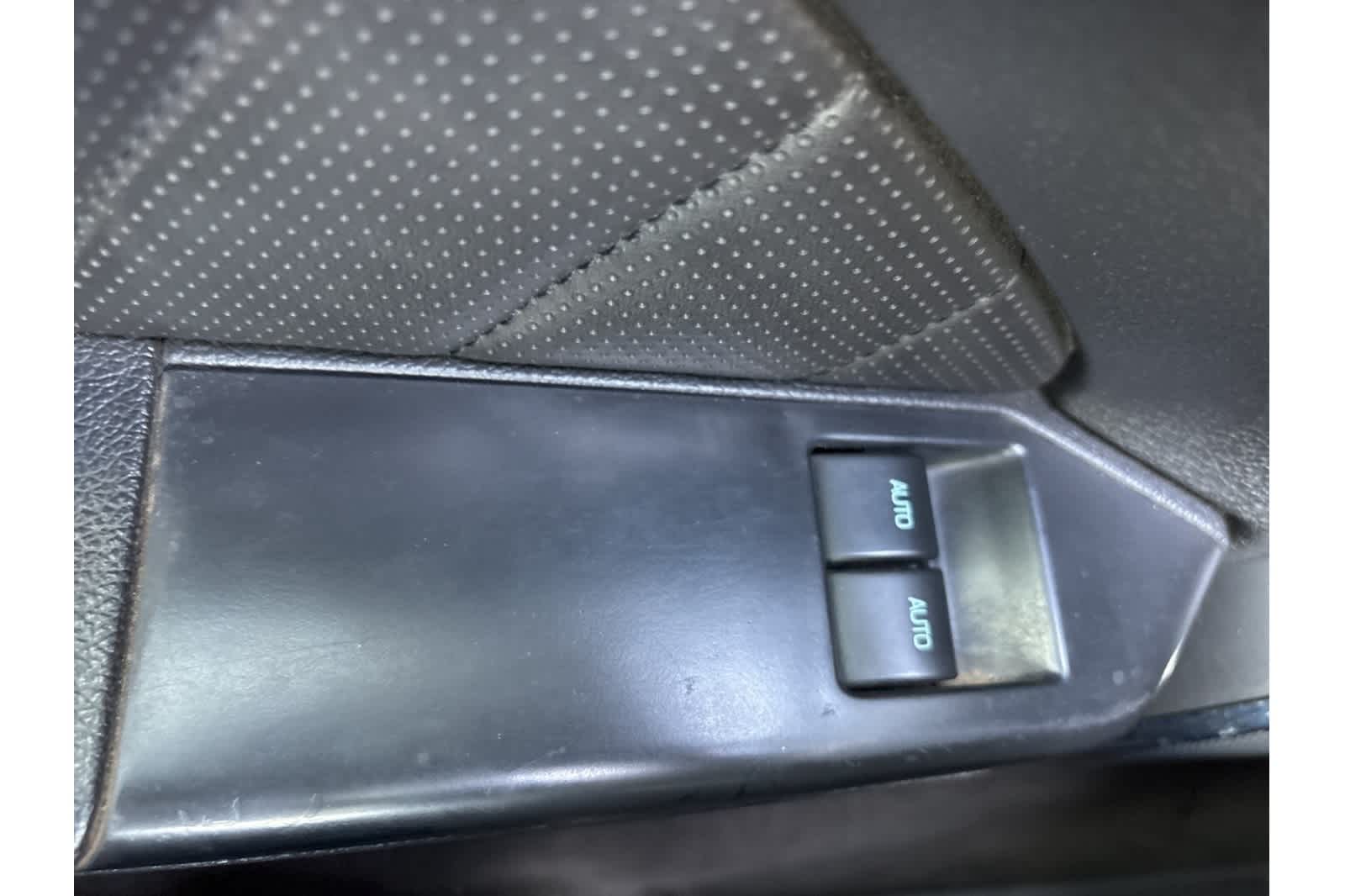 Thumbnail: 2014 Ford Mustang - 13