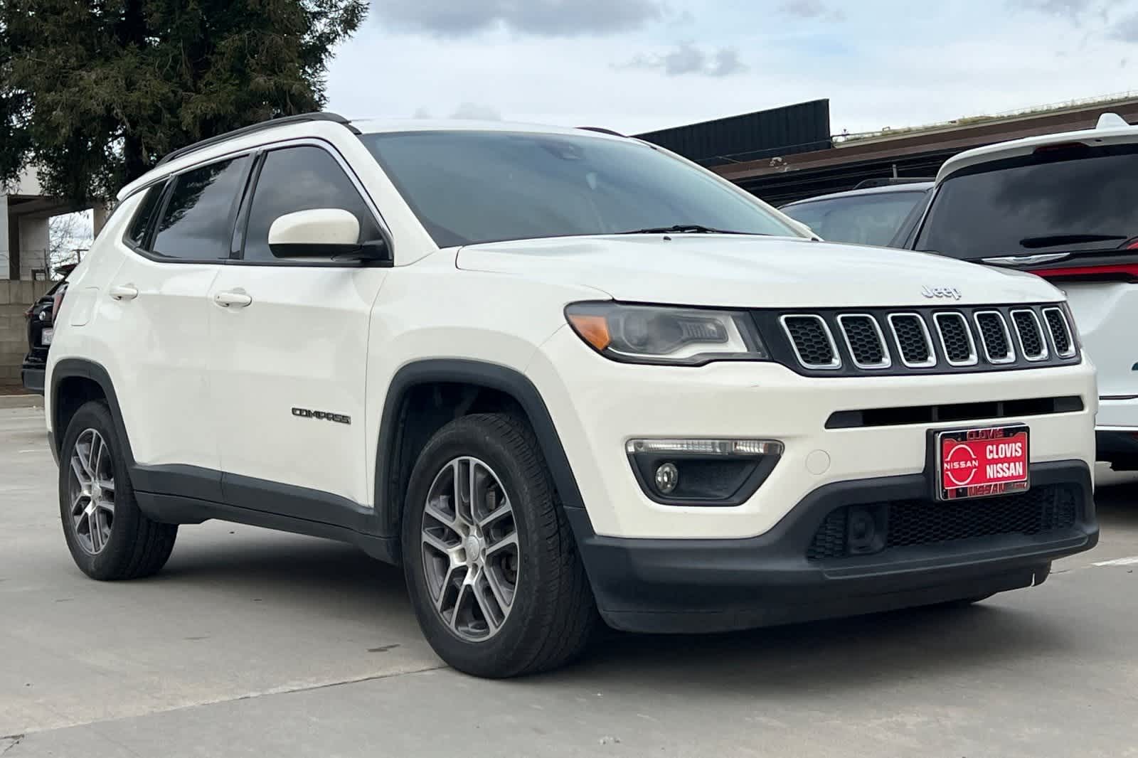 Thumbnail: 2018 Jeep Compass - 10