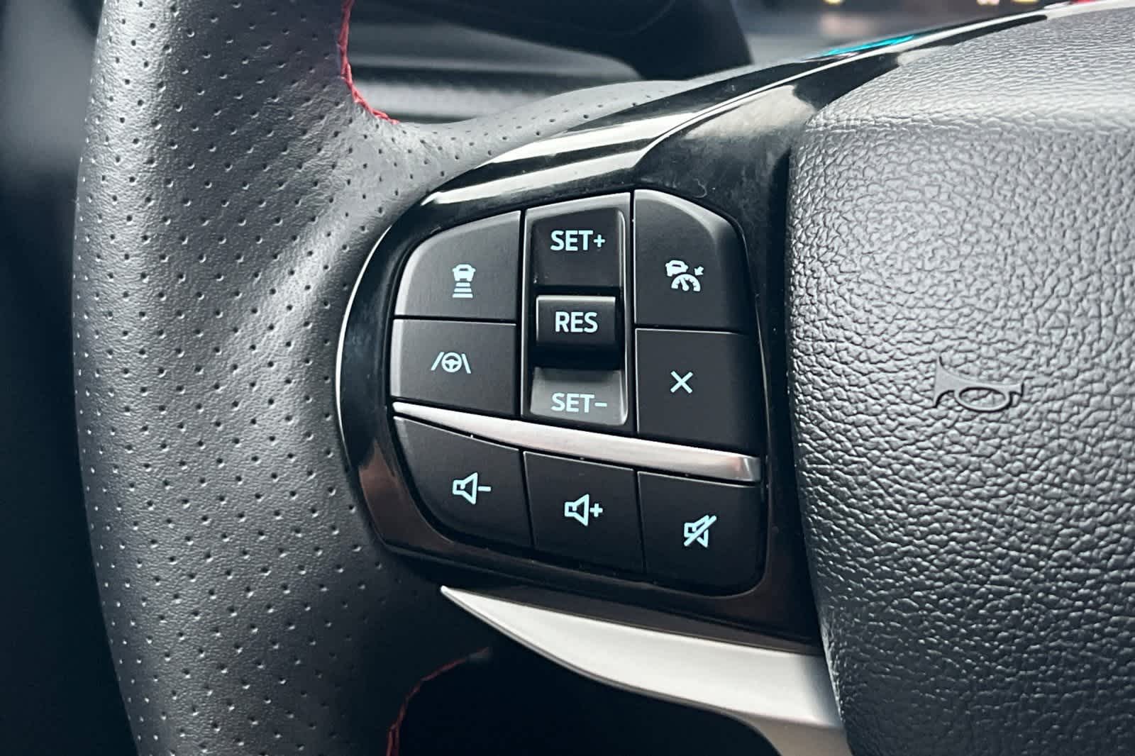 Thumbnail: 2024 Ford Explorer - 33