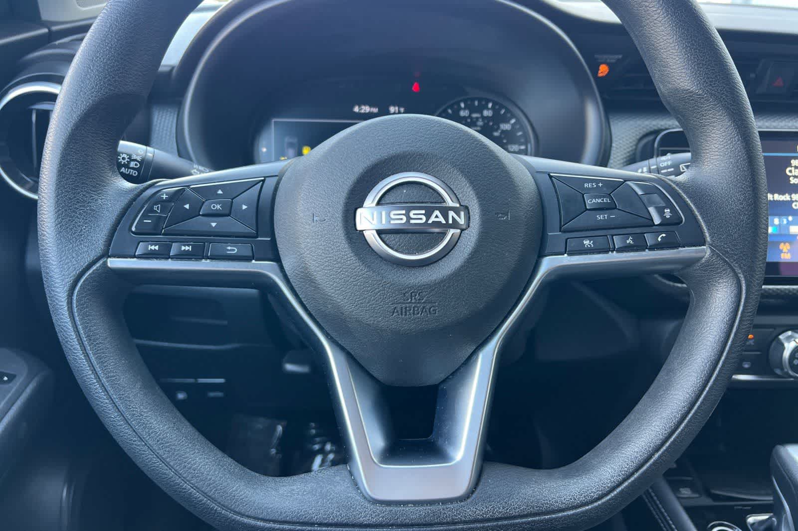 Thumbnail: 2023 Nissan Kicks - 28