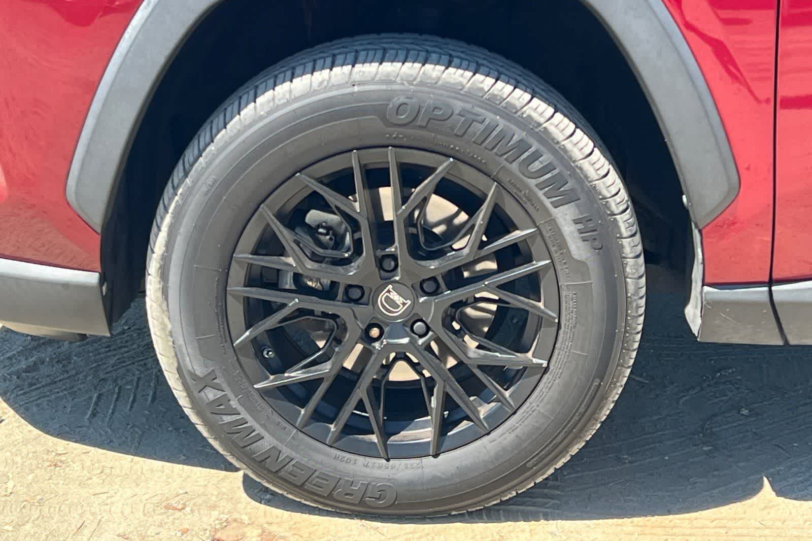 Thumbnail: 2021 Toyota RAV4 - 12