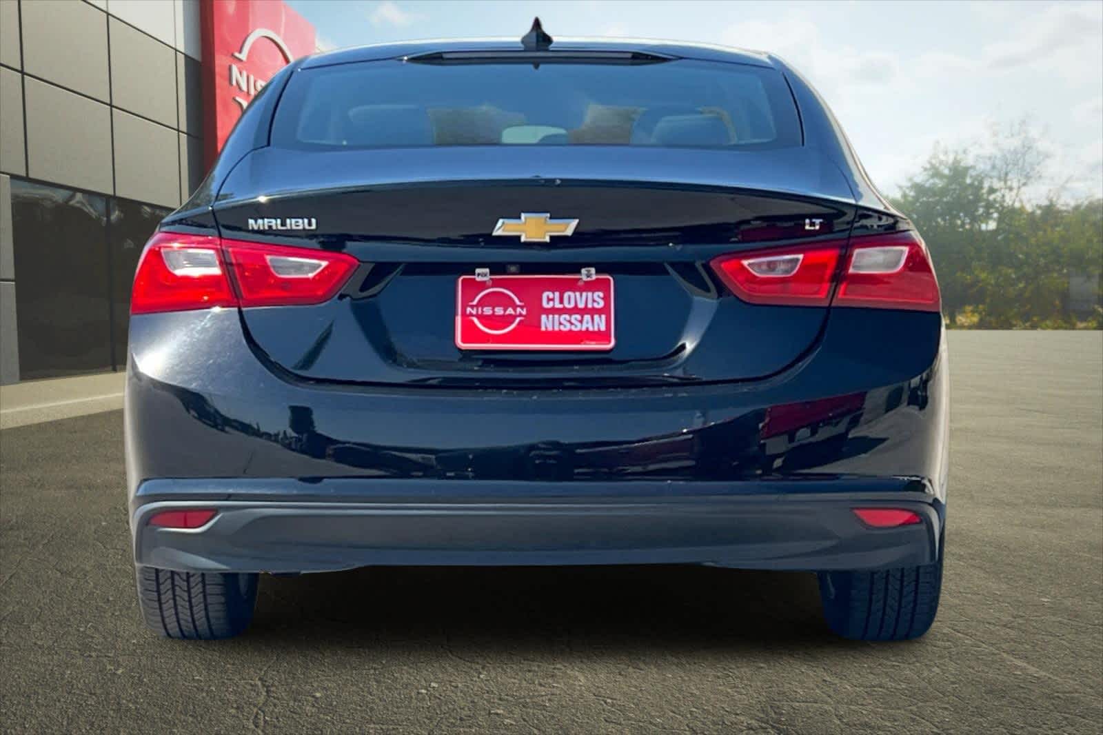 Thumbnail: 2023 Chevrolet Malibu - 8