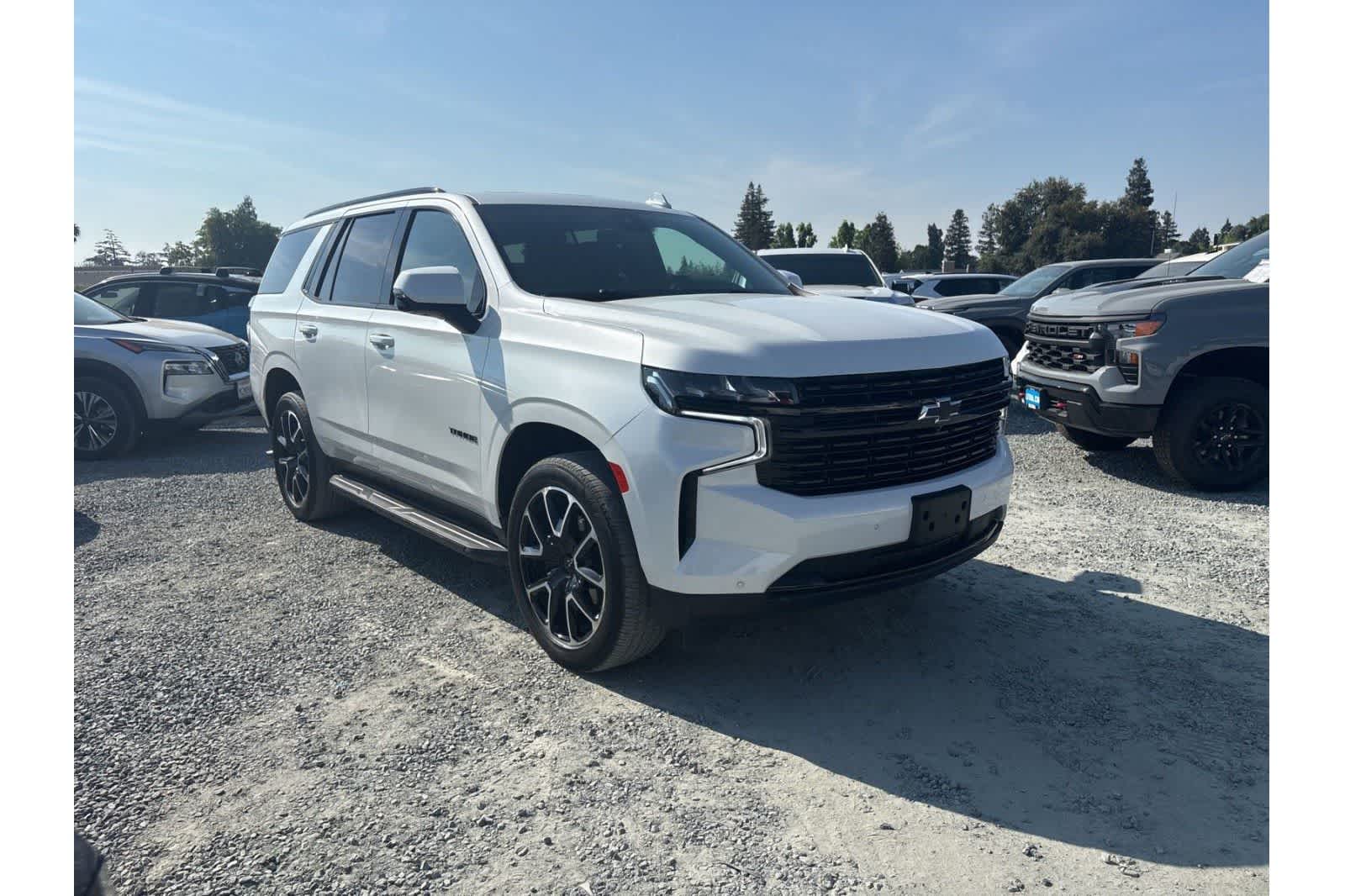 Thumbnail: 2023 Chevrolet Tahoe - 10