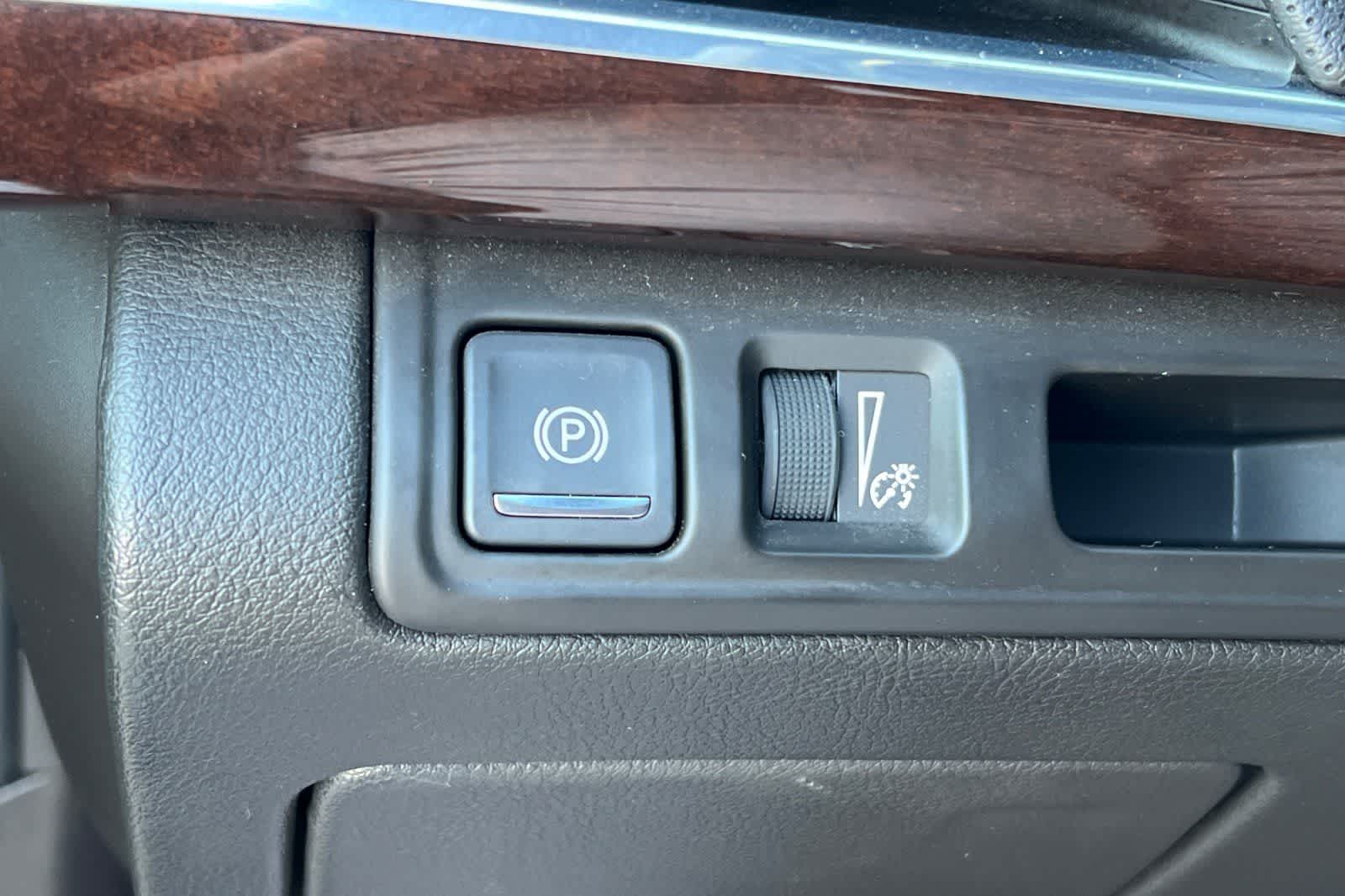 Thumbnail: 2018 Cadillac CT6 - 33