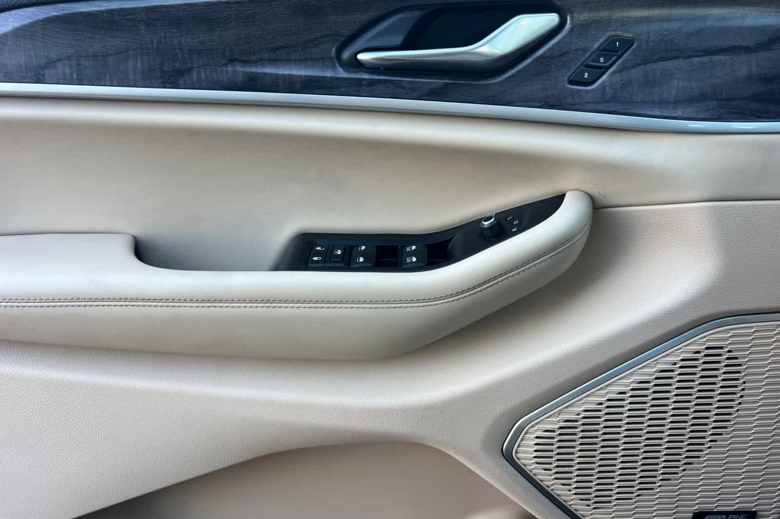 Thumbnail: 2021 Jeep Grand Cherokee L - 15