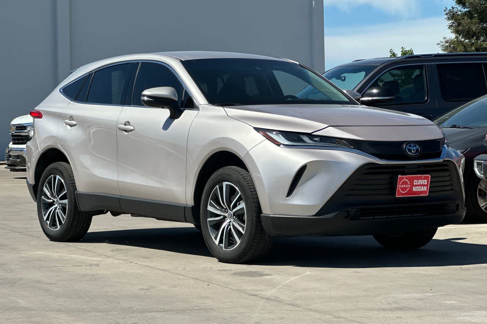 Thumbnail: 2024 Toyota Venza - 10