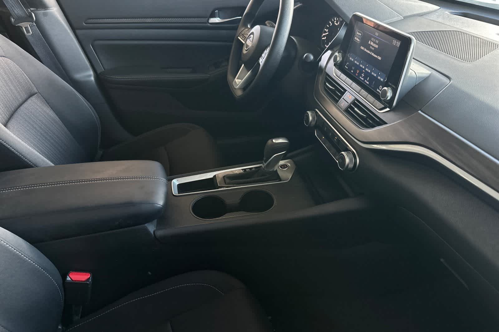 2025 Nissan Altima SV 18